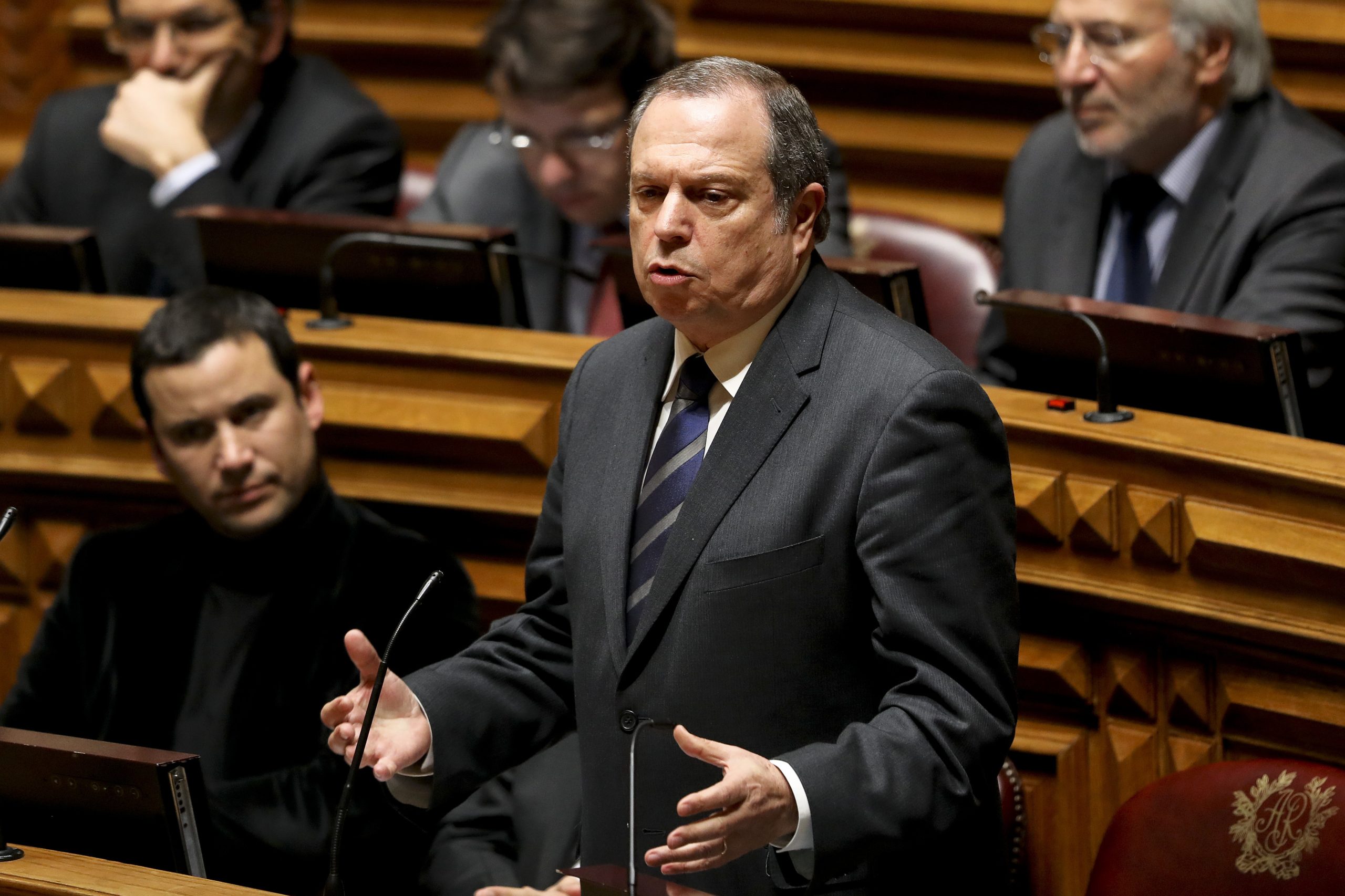 Carlos César eleito vice-presidente da Internacional Socialista