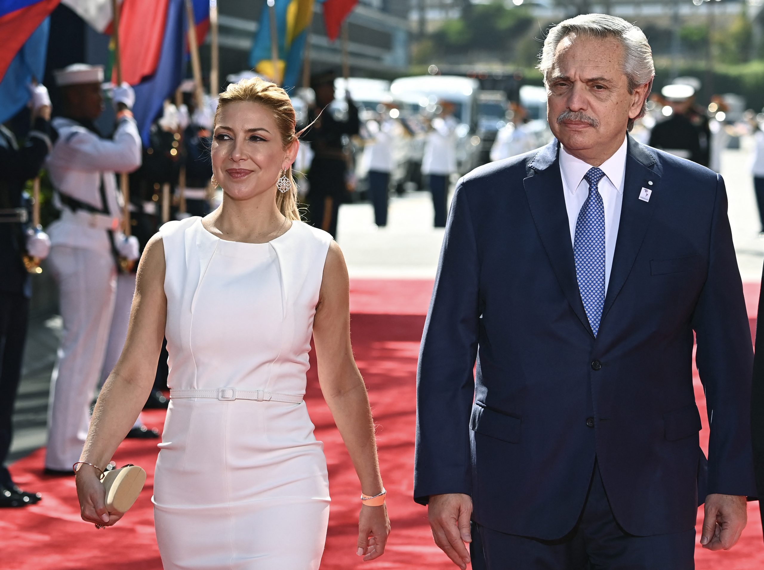 Ex-presidente argentino Alberto Fernández denunciado pela ex-companheira por violência de género