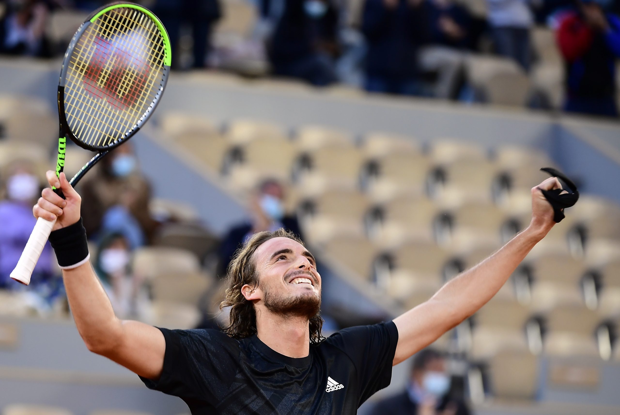 Tsitsipas bate Rublev e está nas meias-finais de Roland Garros pela primeira vez
