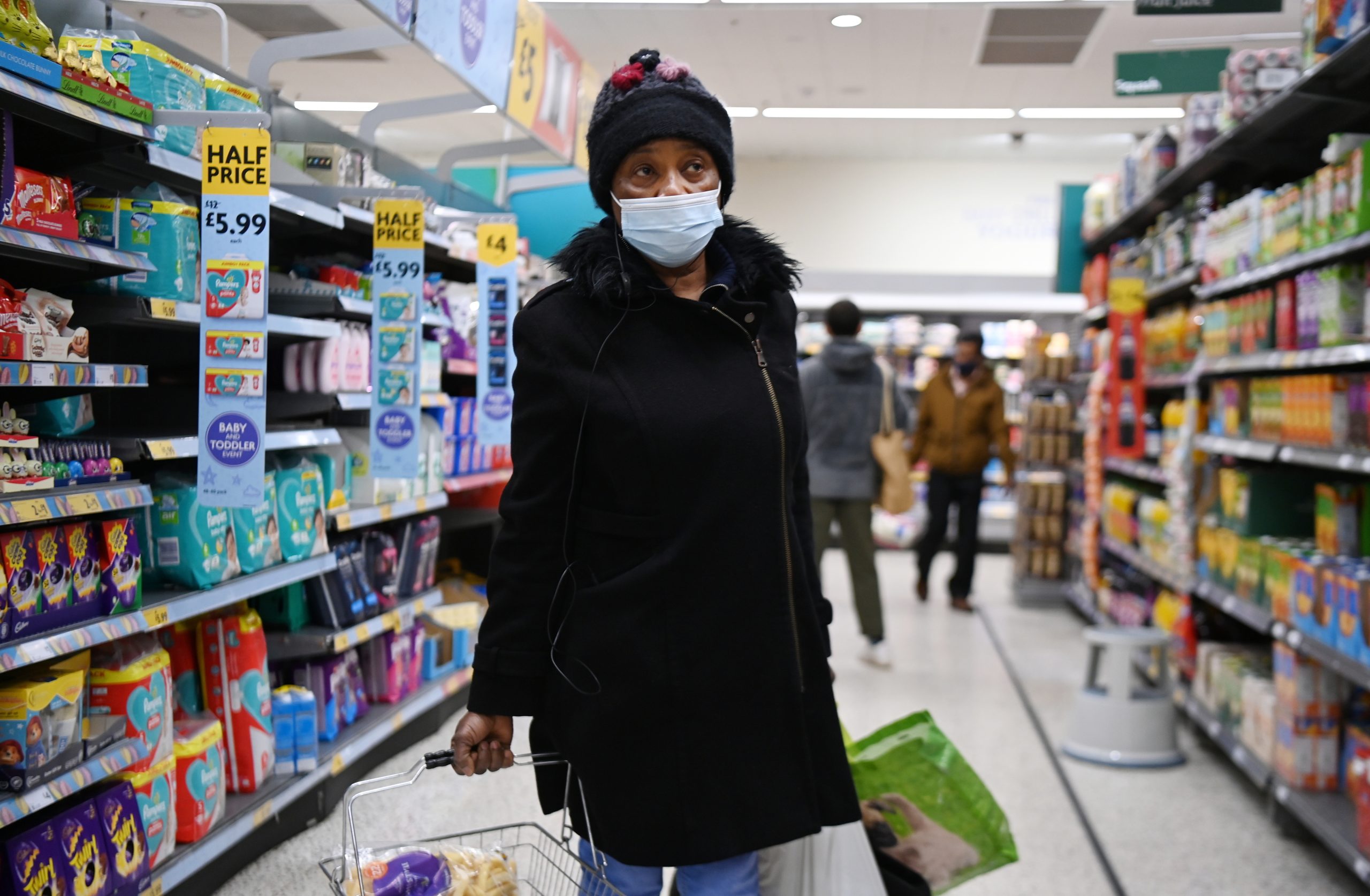Supermercados britânicos confirmam falhas no abastecimento à Irlanda do Norte