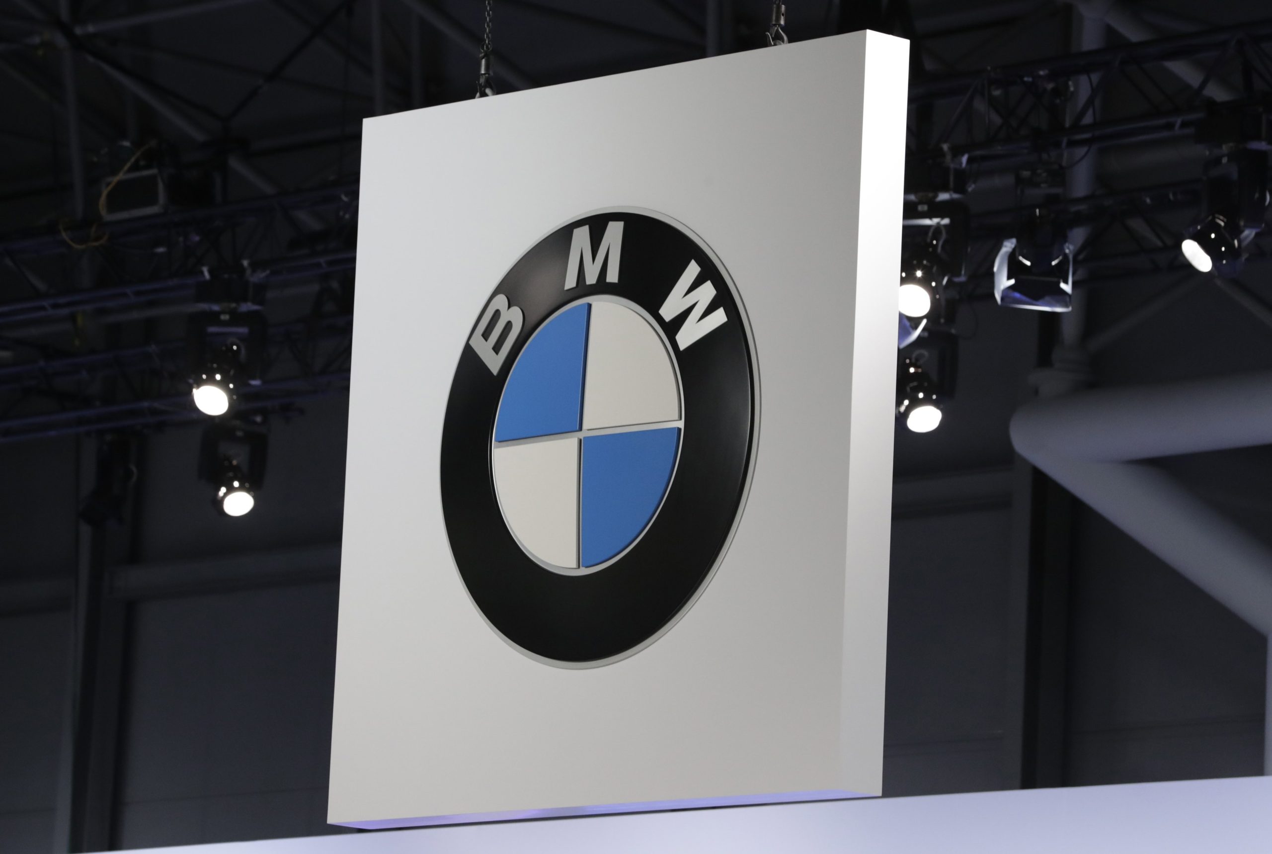 Brexit: Toyota e BMW alertam que sem acordo compromete continuidade em Inglaterra