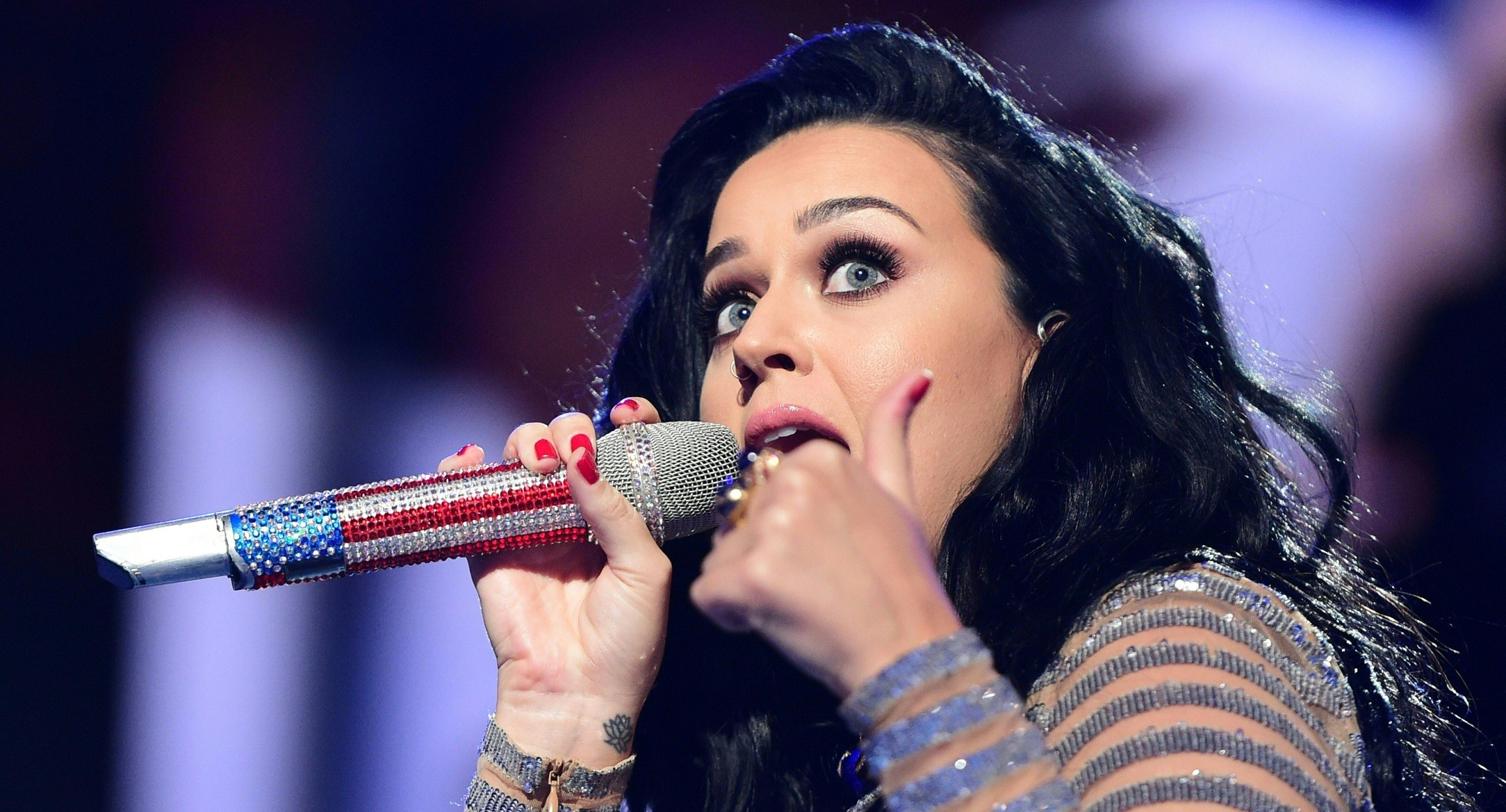 Katy Perry faz história no Twitter. Outra vez