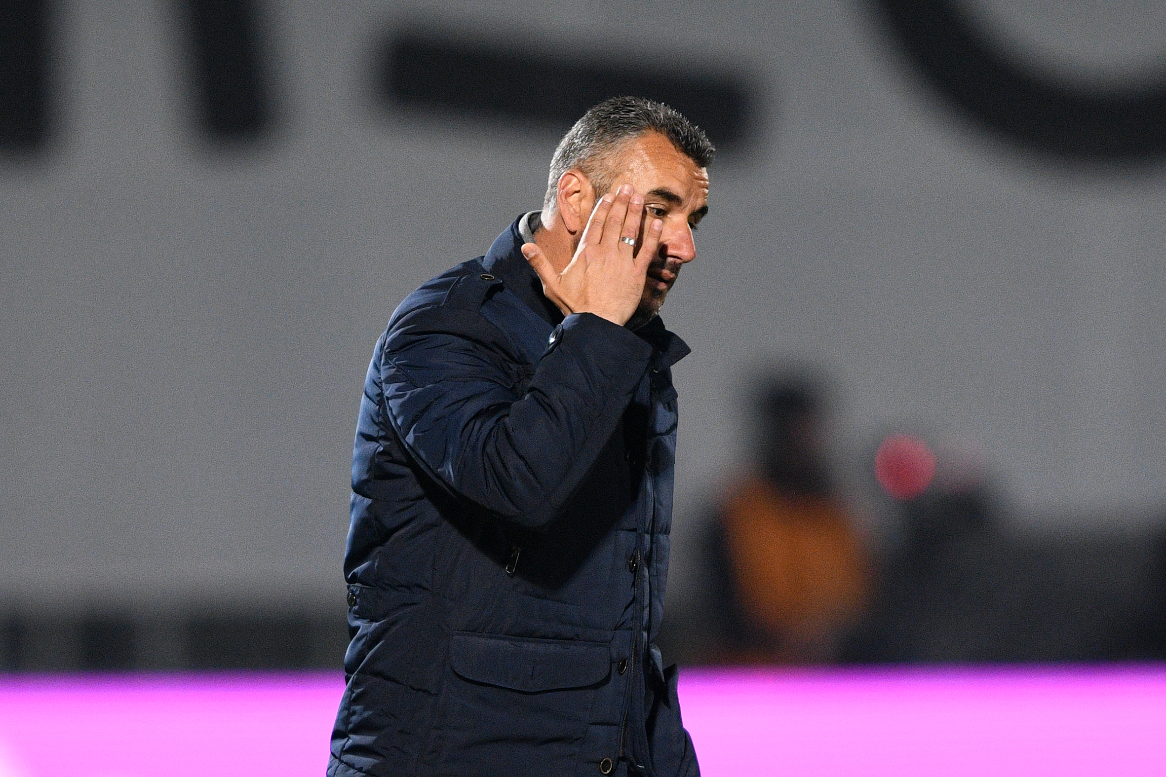 Ivo Vieira abandona comando do Estoril Praia