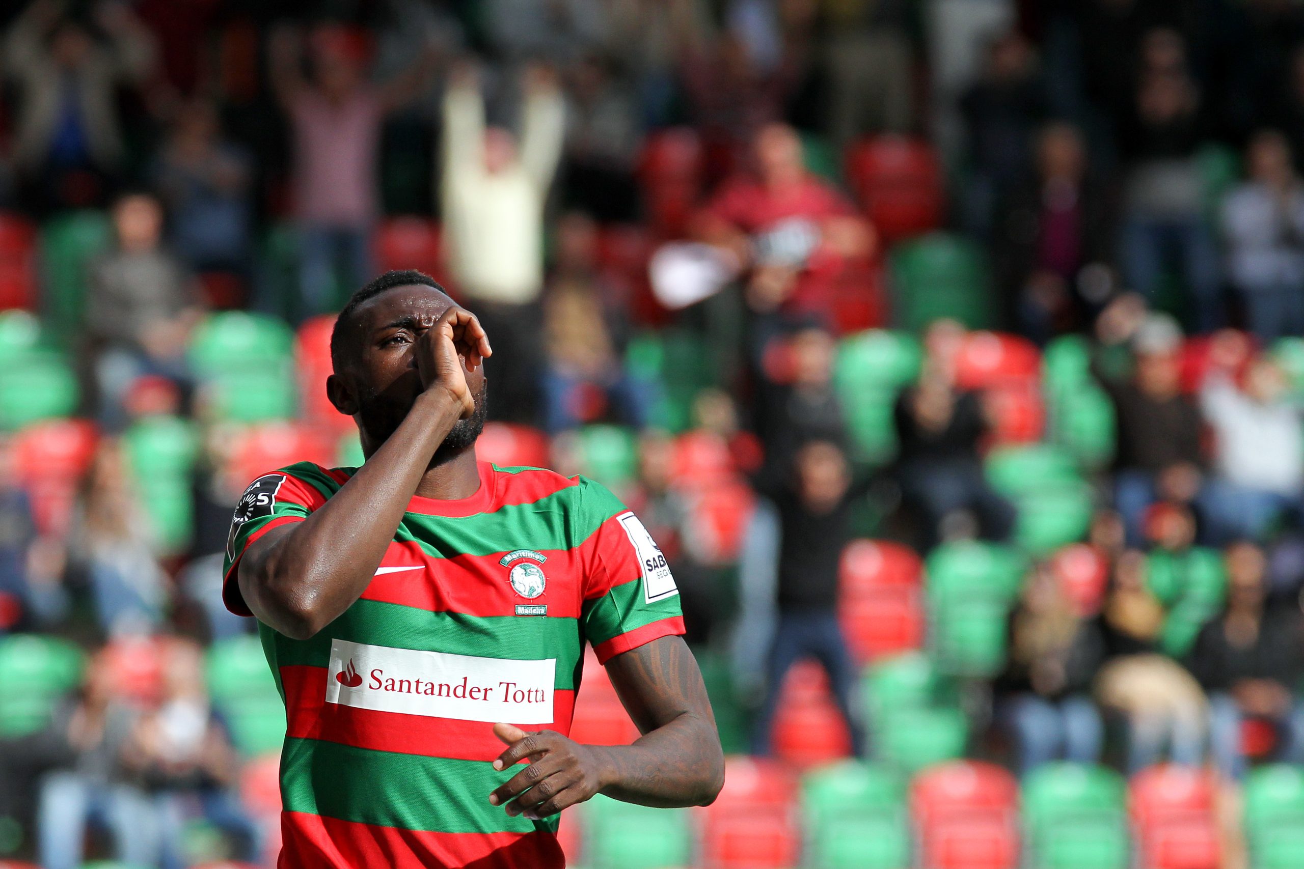 Marítimo vence Vitória de Setúbal e reentra na luta pela Europa