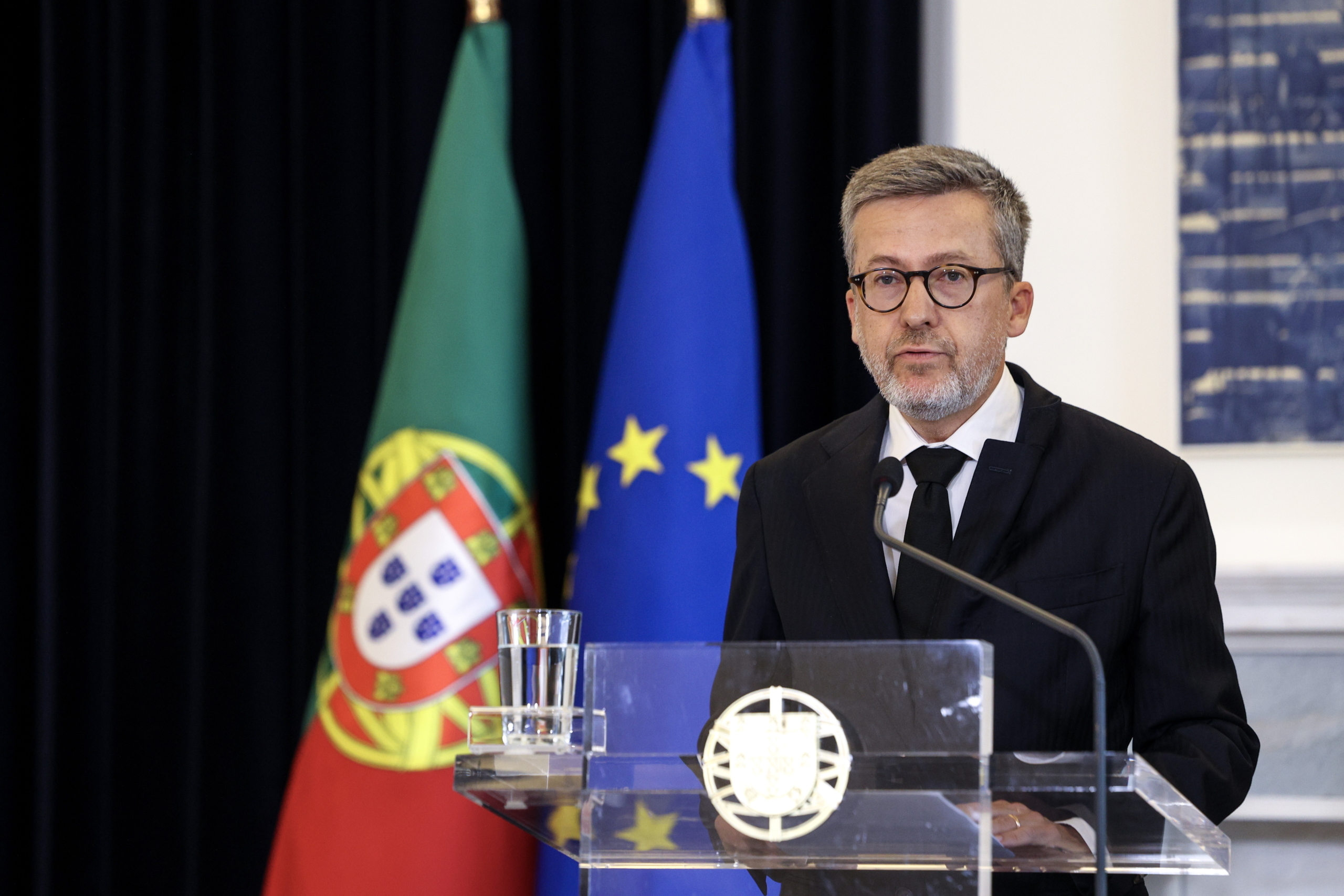 Moedas promete novo modelo de limpeza urbana em Lisboa, mas críticas da oposição não abrandam