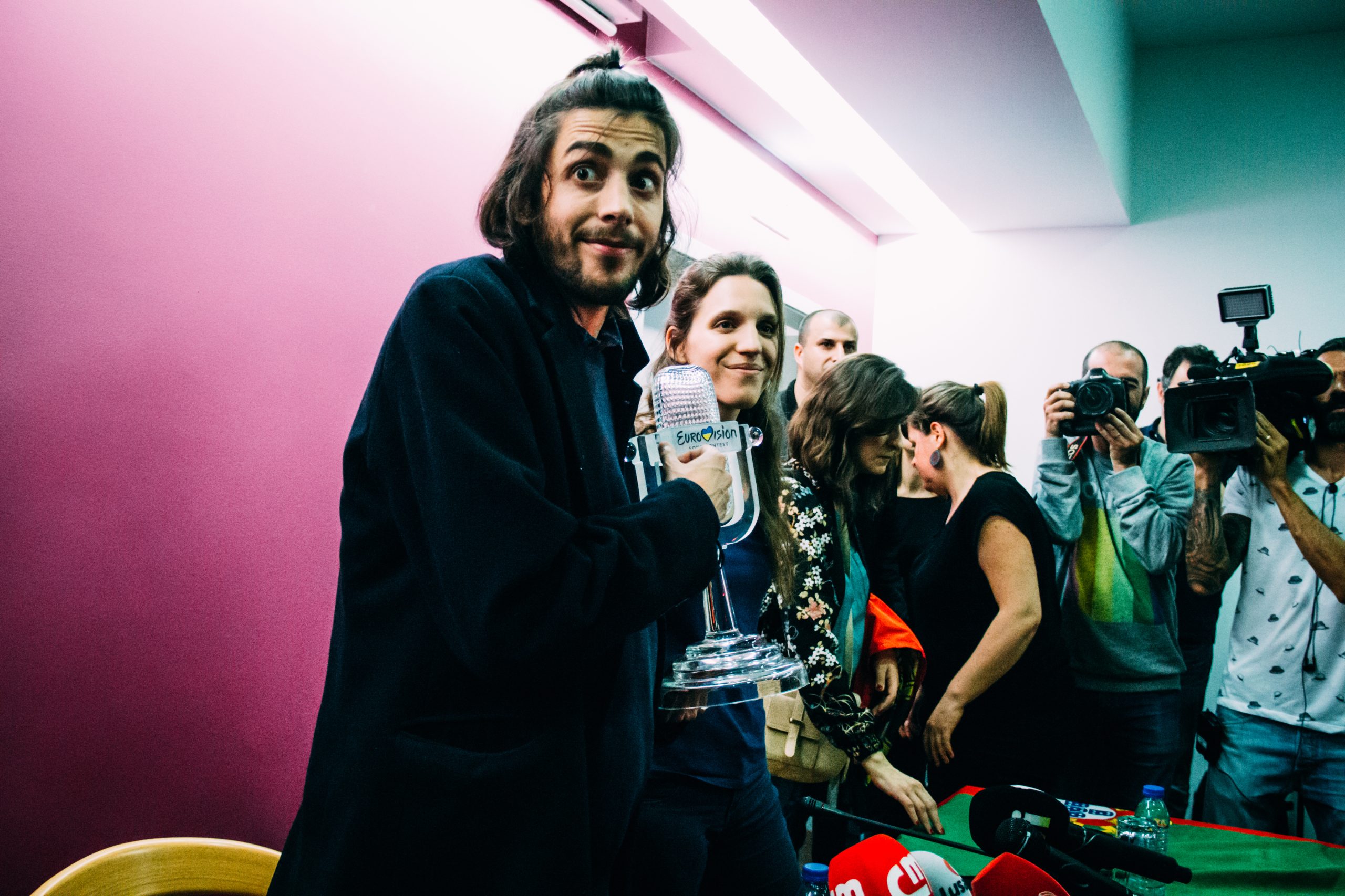 Salvador e Luísa Sobral são figuras do ano. Quem o diz é a imprensa estrangeira em Portugal