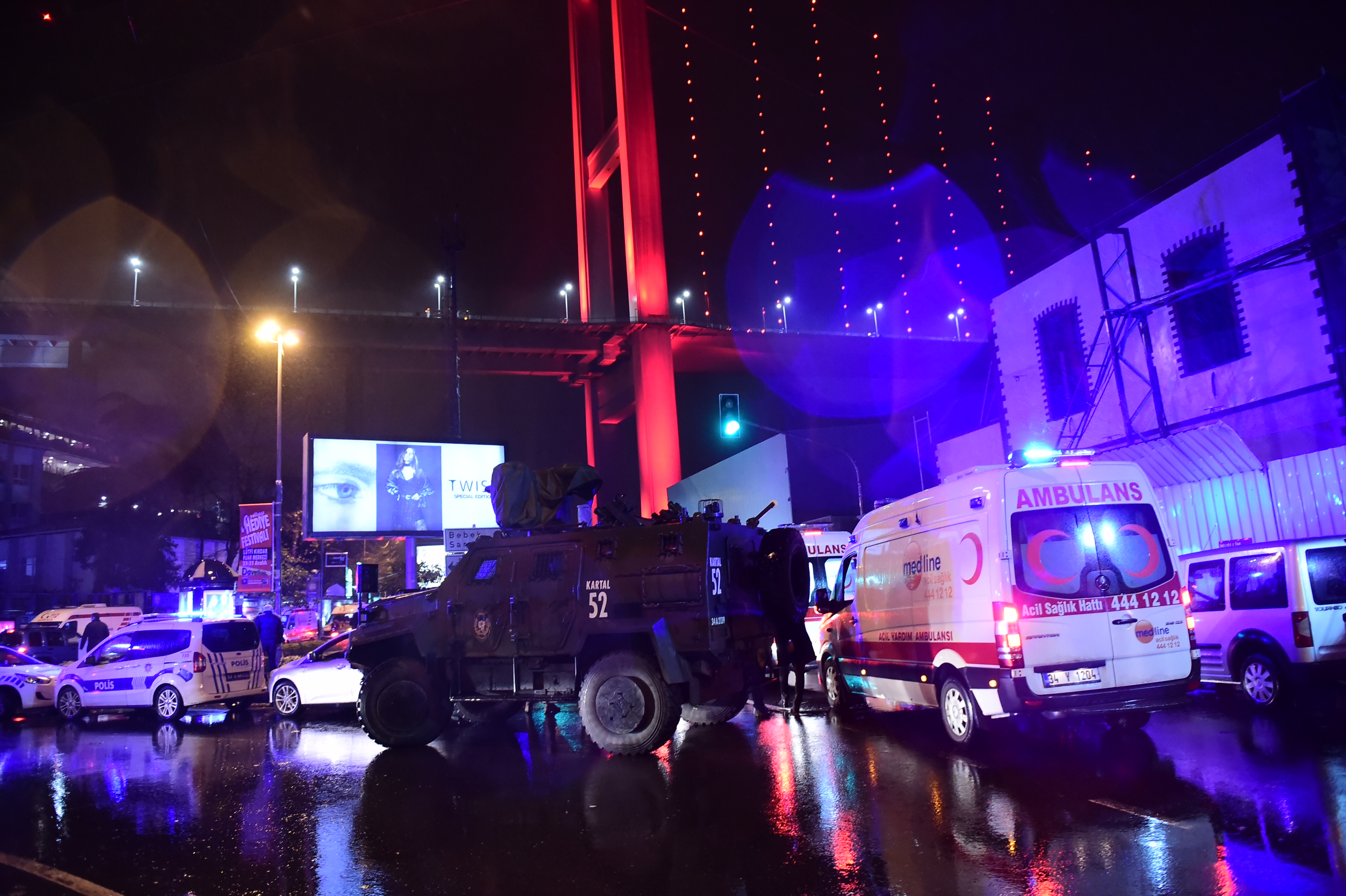 Polícia turca detém oito suspeitos de estarem relacionados com o atentado em Istambul