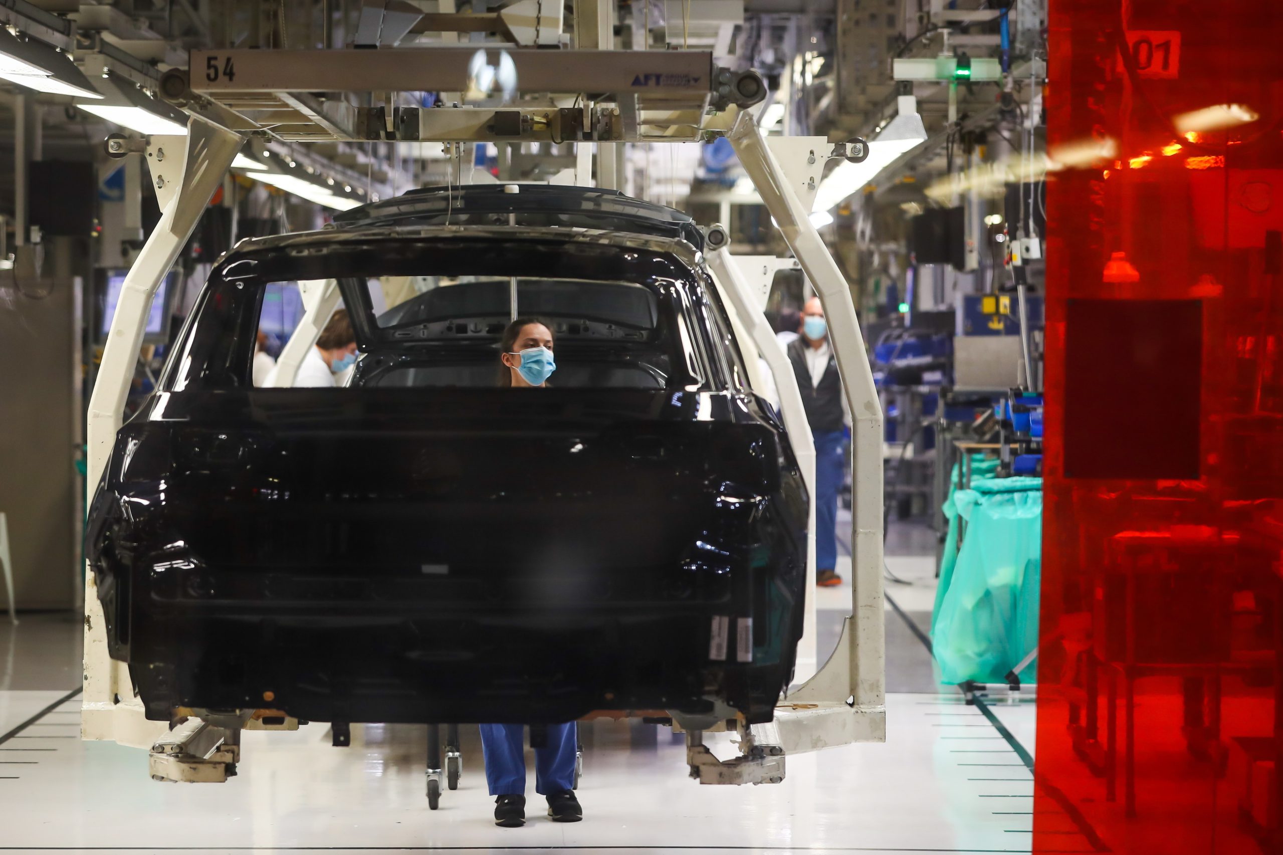 Autoeuropa tem novo pré-acordo laboral com prémio de objetivos e aumento mínimo de 30 euros