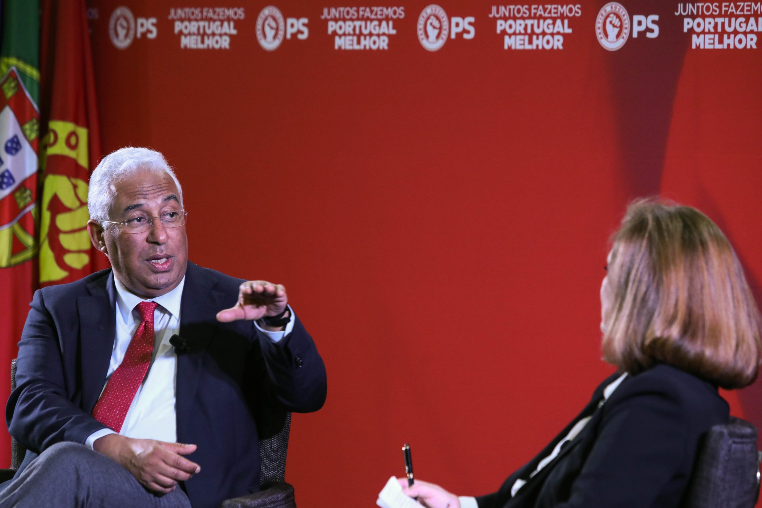 Costa cita LNEC para afastar riscos de segurança na ponte 25 de Abril
