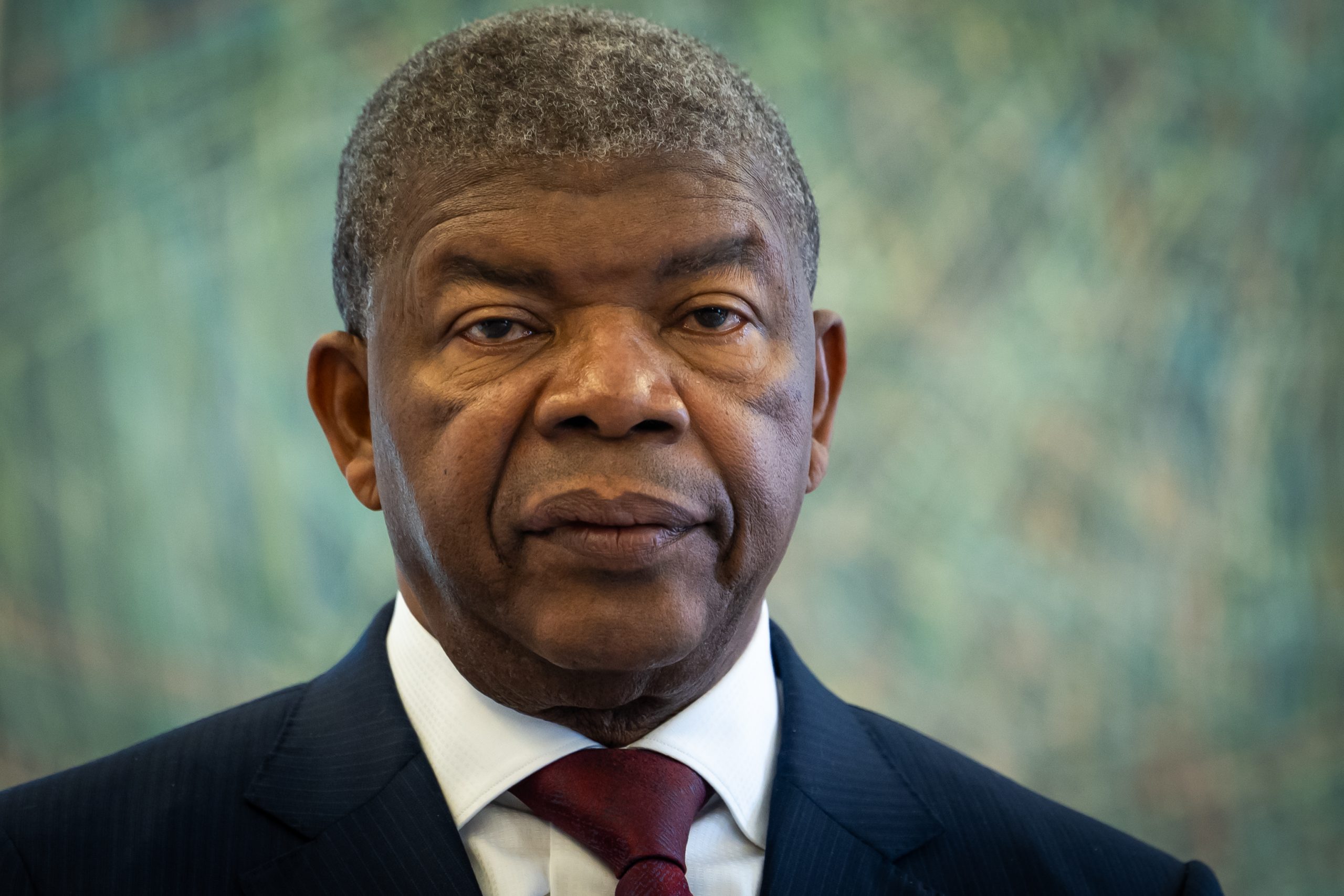 Países colonizadores não teriam capacidade de pagar “o justo valor” pelas reparações, diz João Lourenço