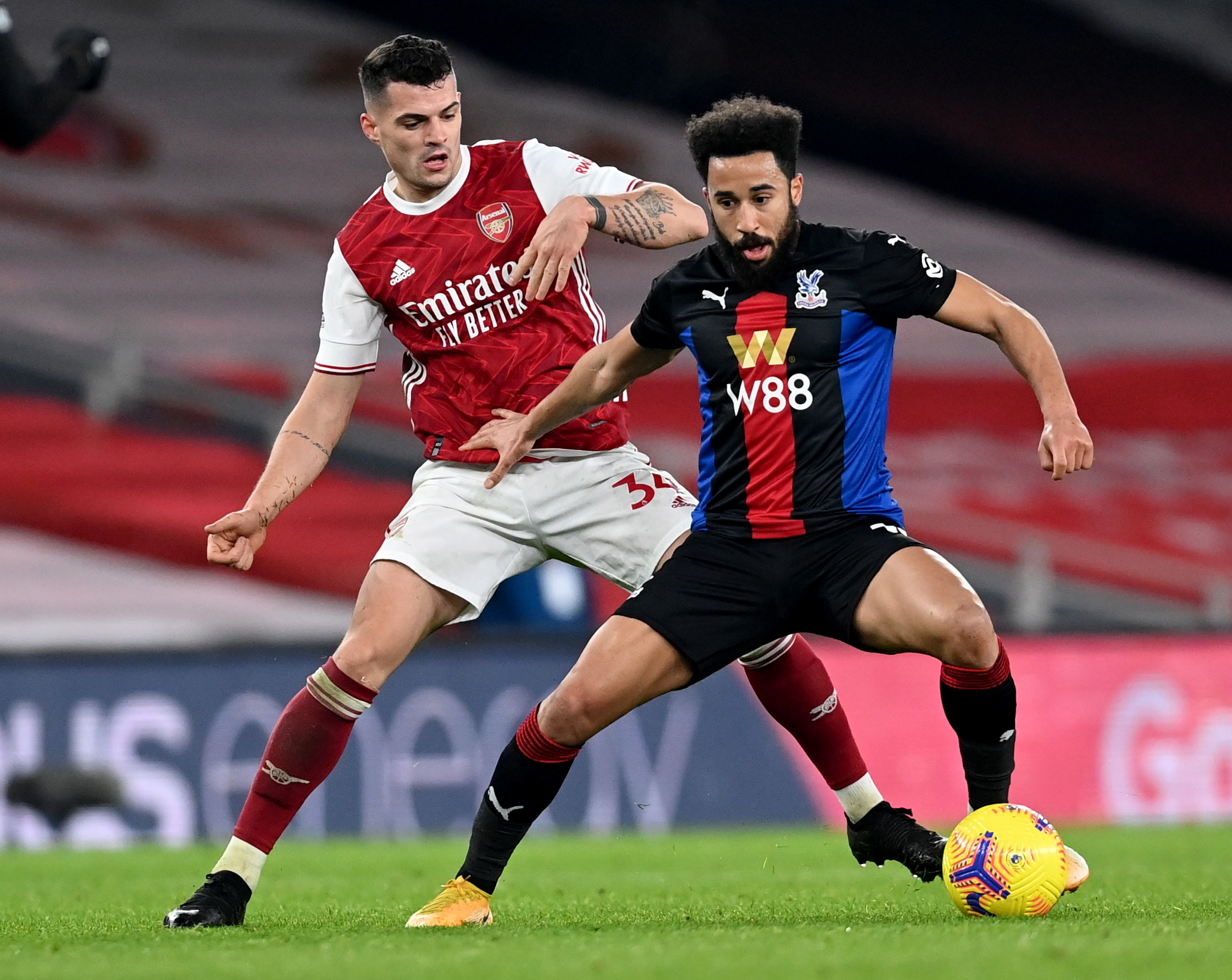 Arsenal empata com Crystal Palace e põe fim a série de vitórias no campeonato