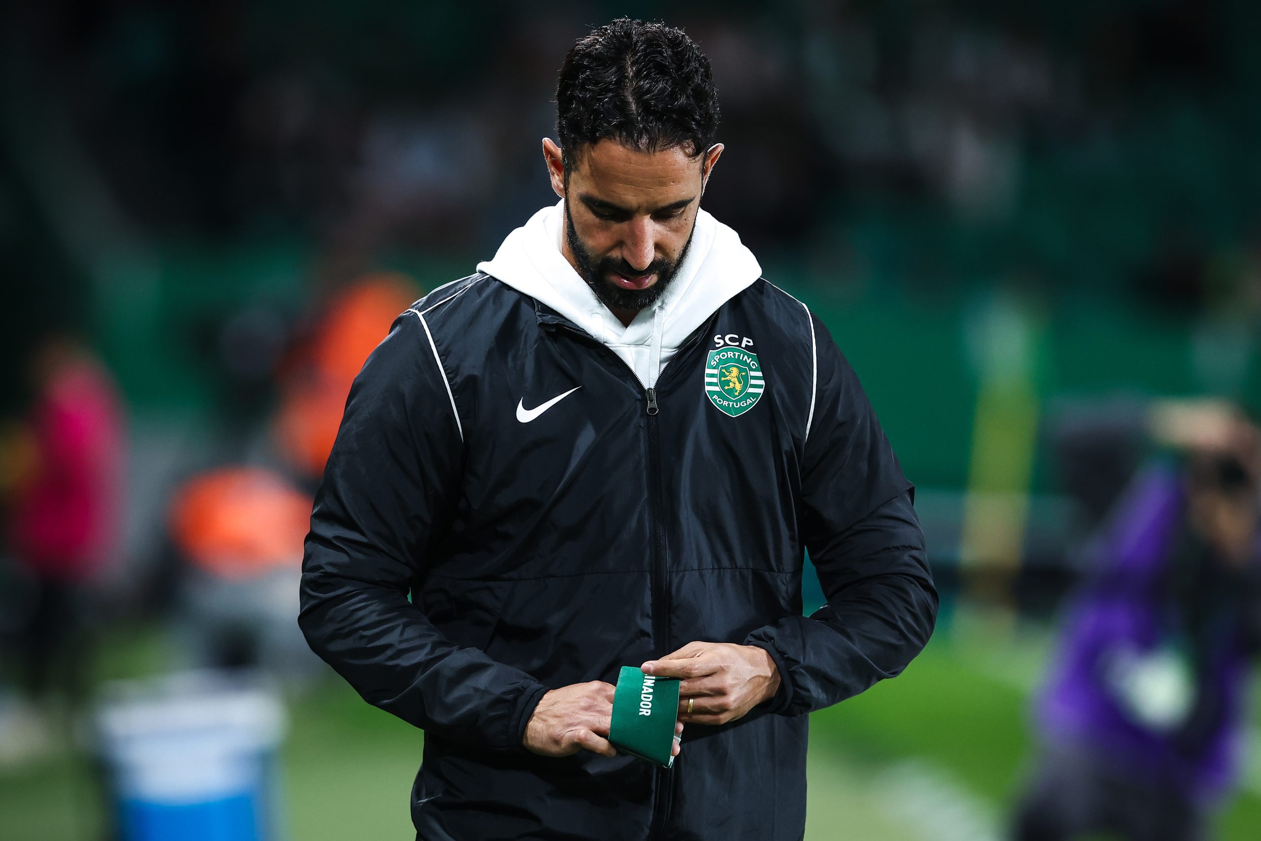 A conversa de Rúben Amorim com o plantel: durou mais de meia hora, houve emoção e ‘confronto’ com os jogadores