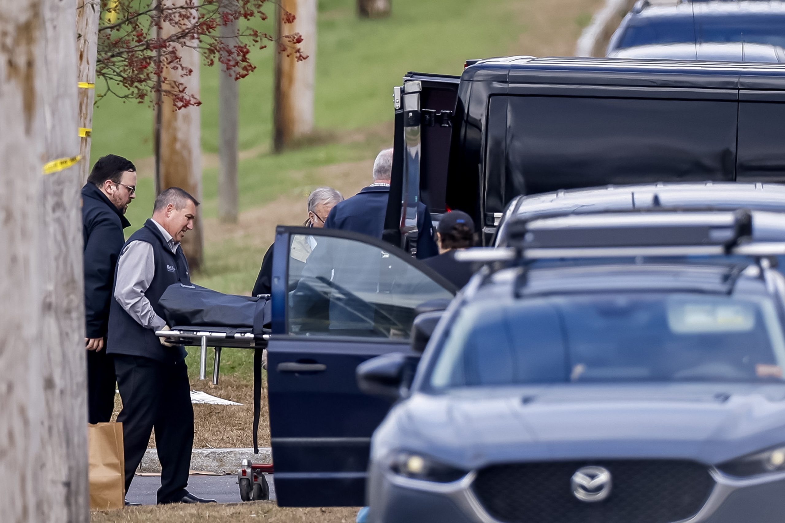 Autoridades confirmam morte de 18 pessoas no duplo tiroteio nos EUA