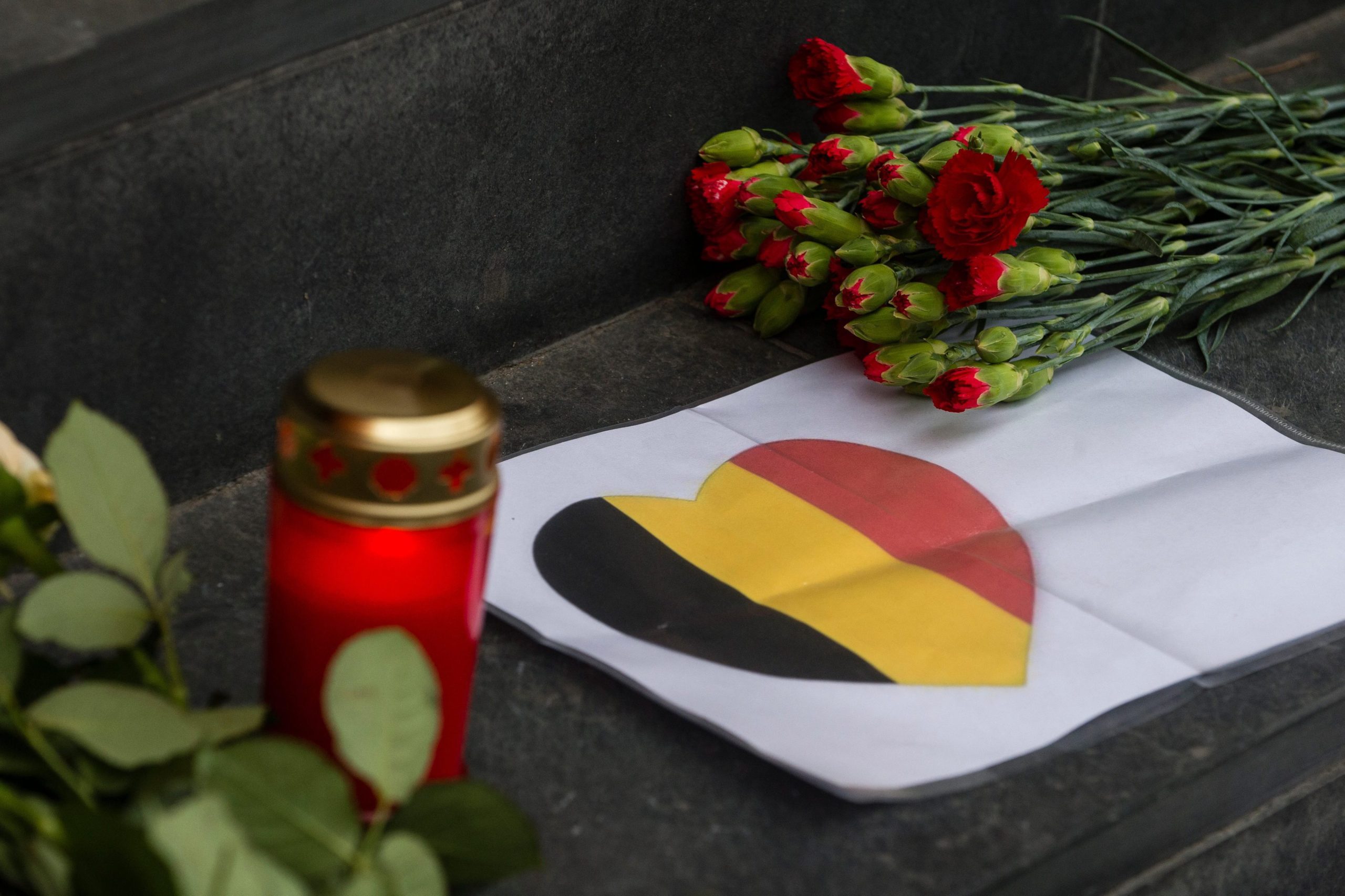 Bruxelas vai assinalar data dos ataques terroristas com “um minuto de barulho”