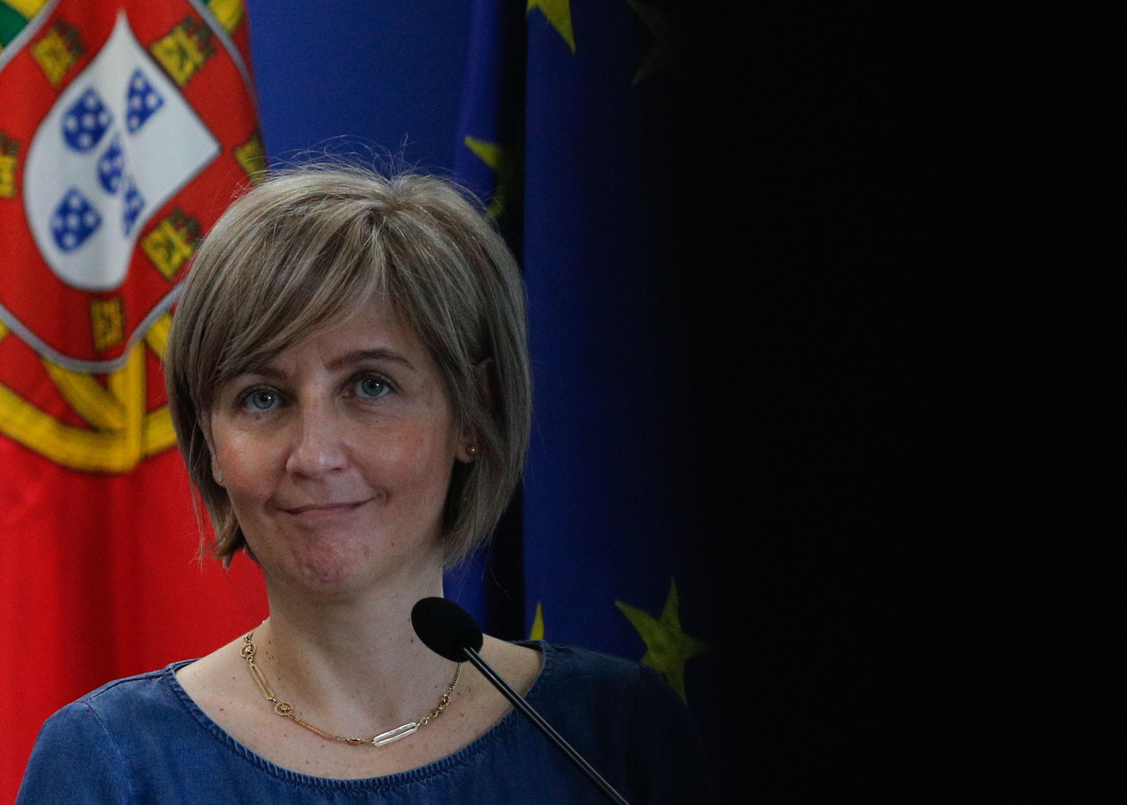 Ministra da Saúde envia mensagem de reconhecimento pelo trabalho dos enfermeiros