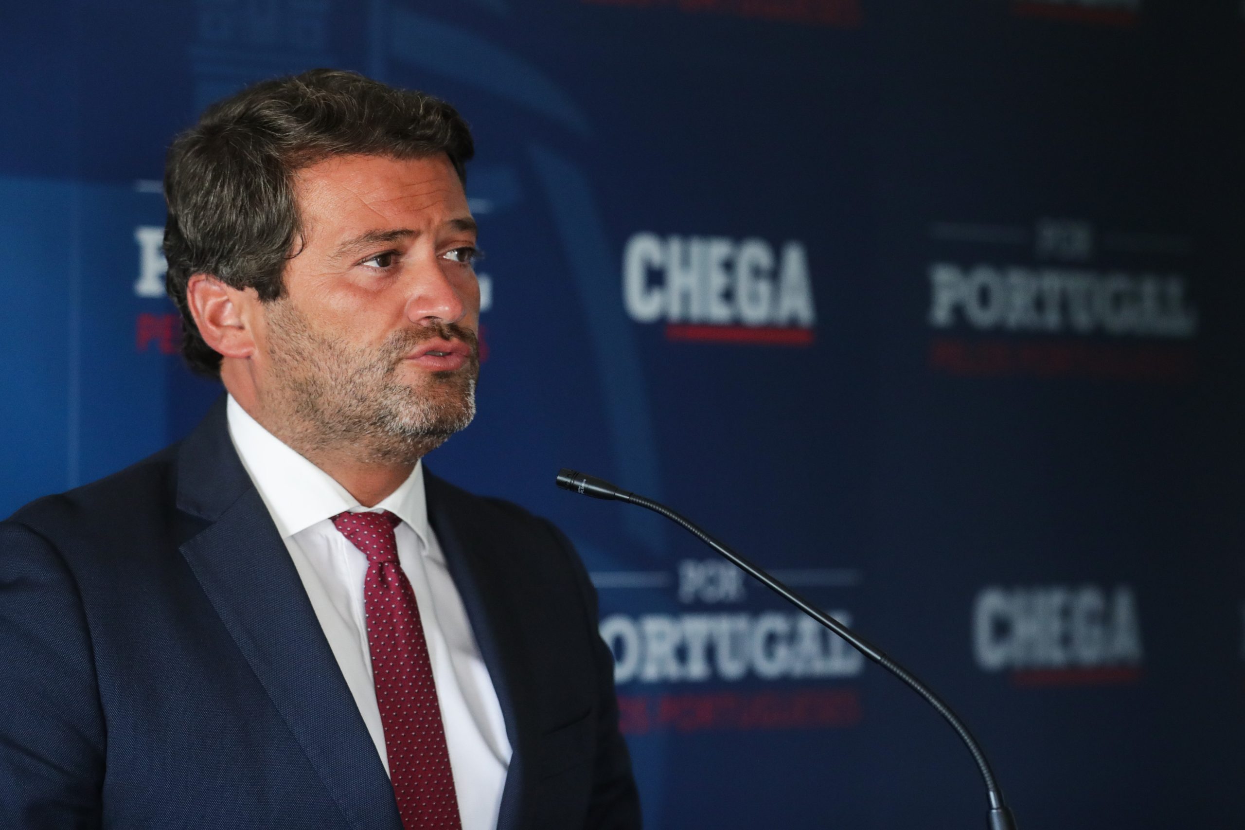 Ventura e Mithá Ribeiro juntos em vídeo para mostrar que “grupo parlamentar está unido”