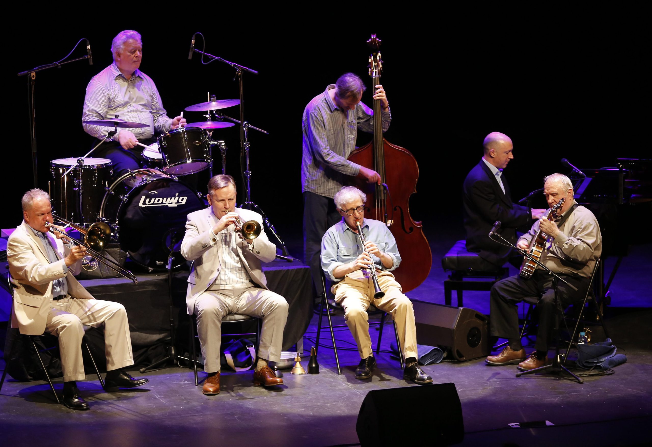 Woody Allen volta hoje a Portugal para concerto no Coliseu de Lisboa
