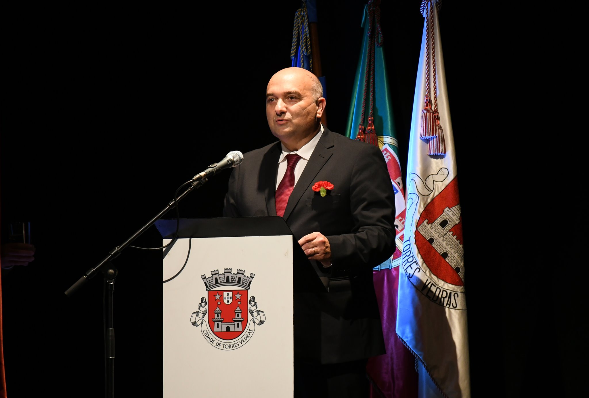 Câmara de Torres Vedras decreta cinco dias de luto municipal