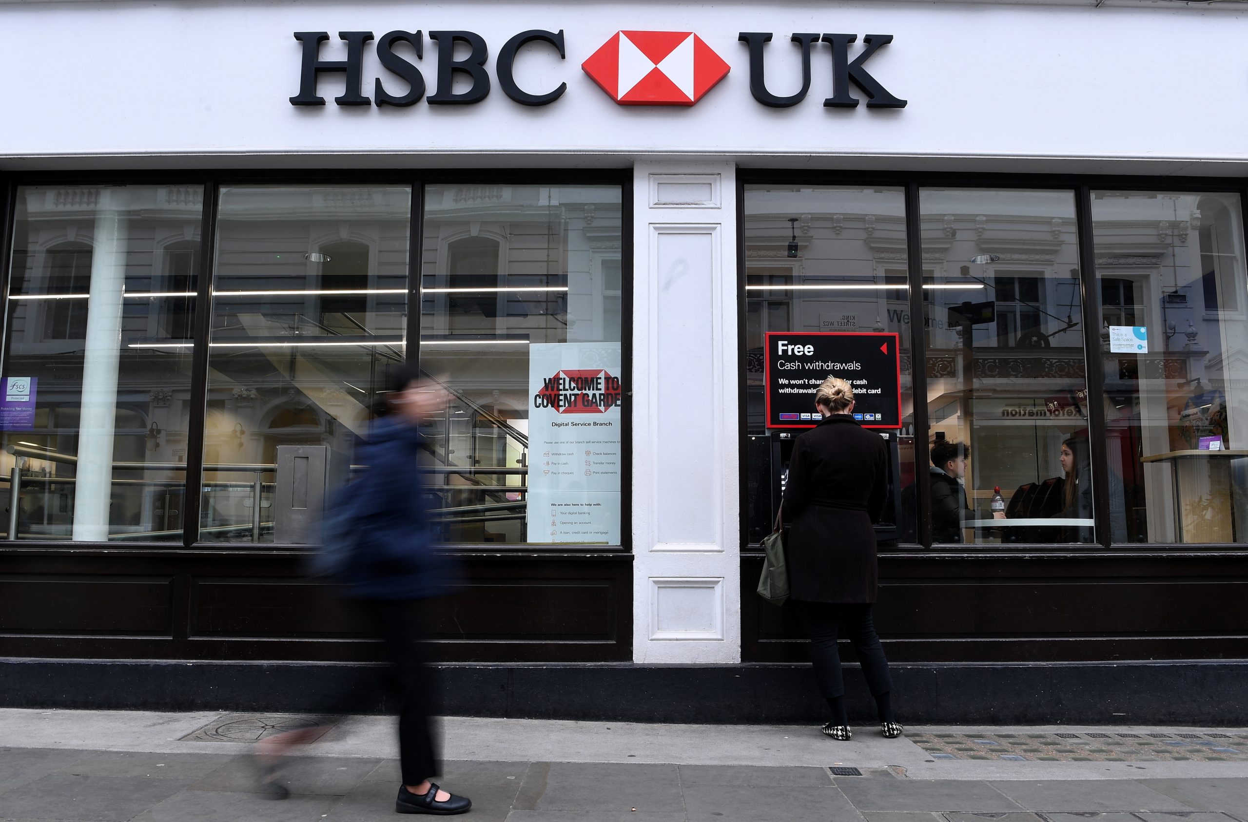 Maior banco da Europa compra subsidiária britânica do SVB