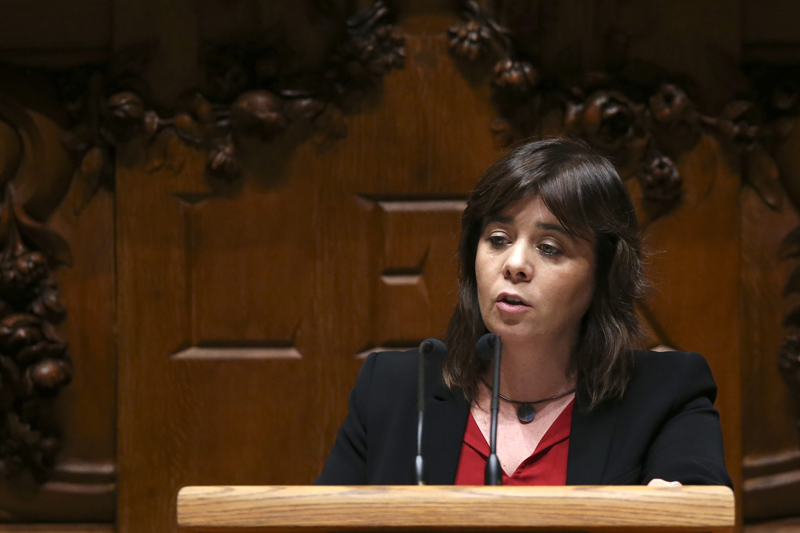 OE2017: Catarina Martins acredita que “ainda há margem” para negociar pensões mínimas