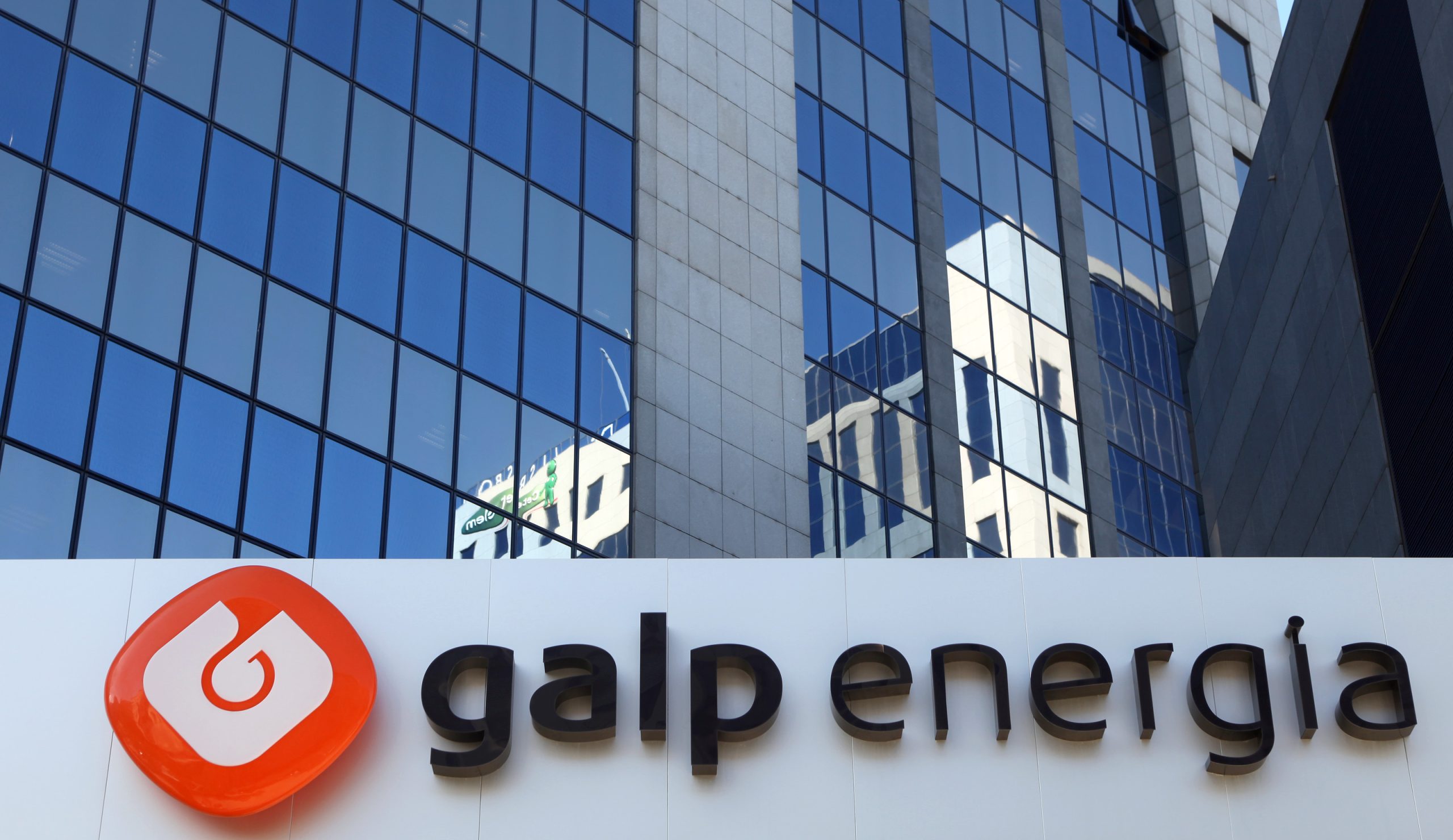 Lucro da Galp sobe 86% para 608 milhões nos primeiros nove meses