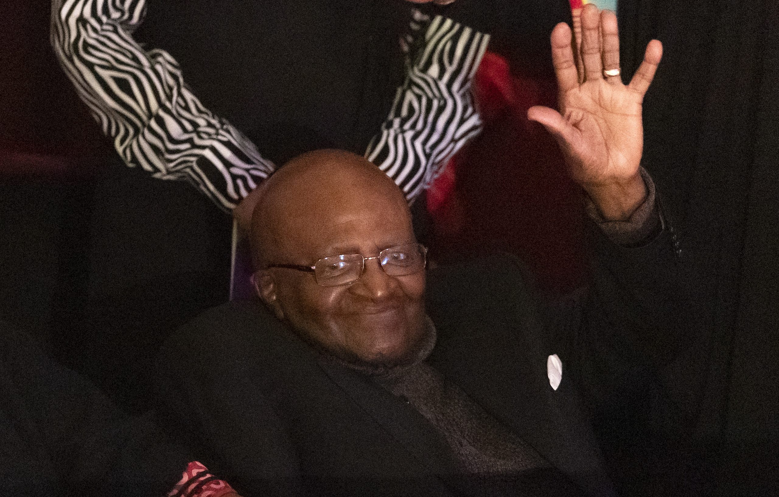 Nobel da Paz Desmond Tutu hospitalizado devido a “infeção teimosa”