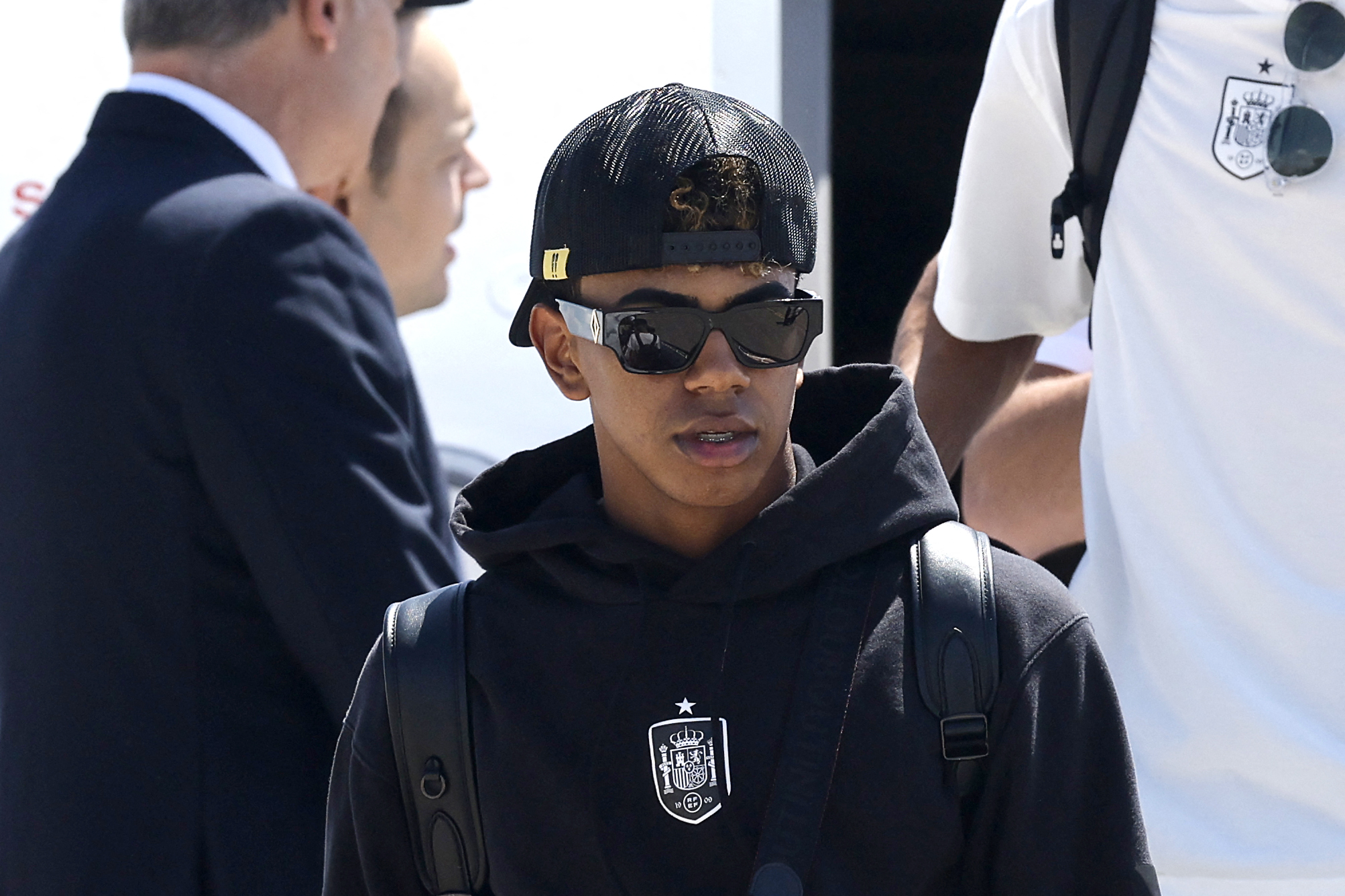 Pai do jogador de futebol espanhol Lamine Yamal esfaqueado em cidade catalã