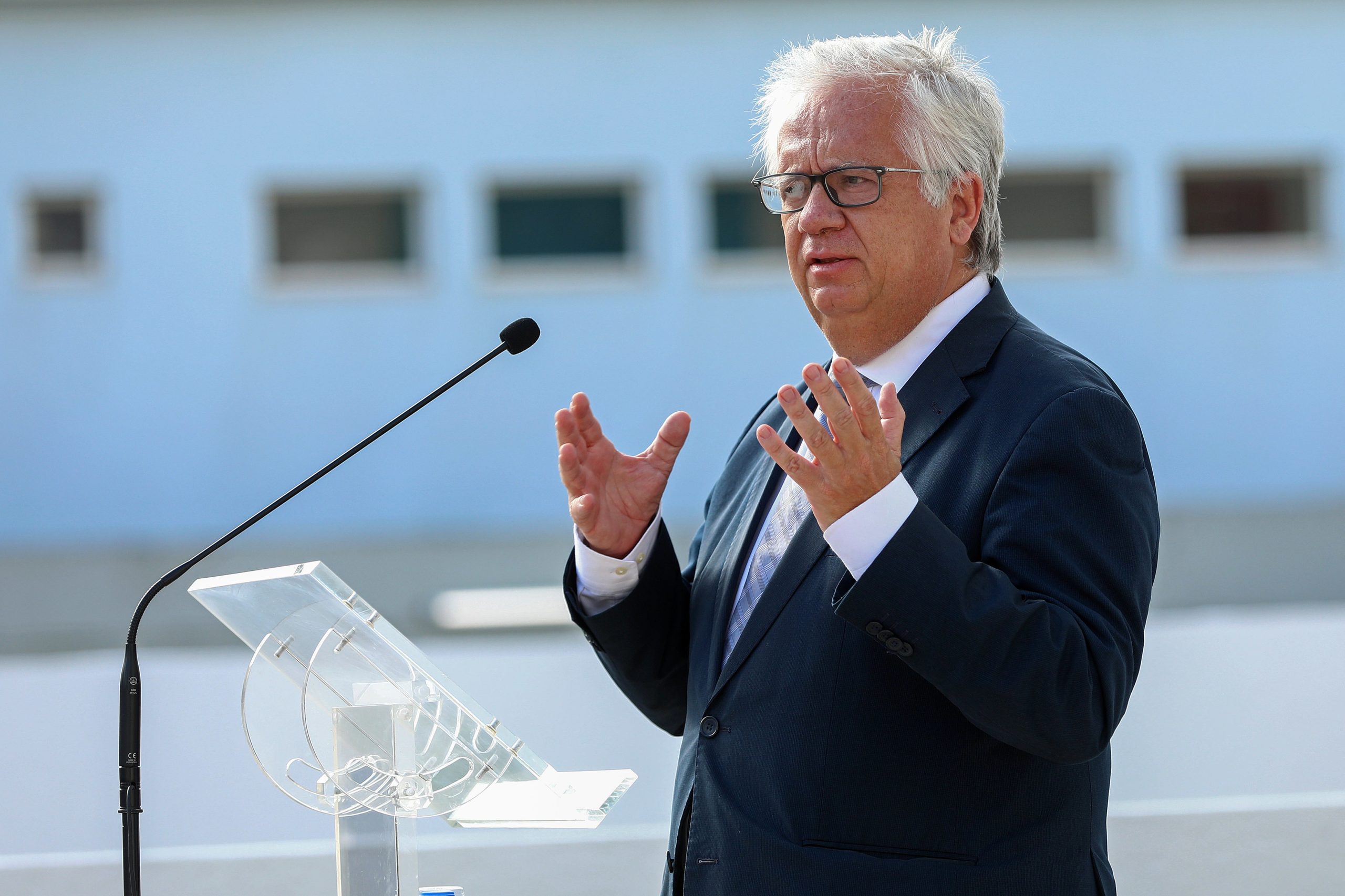 Ministro da Administração Interna considera que menos ajuntamentos e convívio são fundamentais para reduzir transmissão