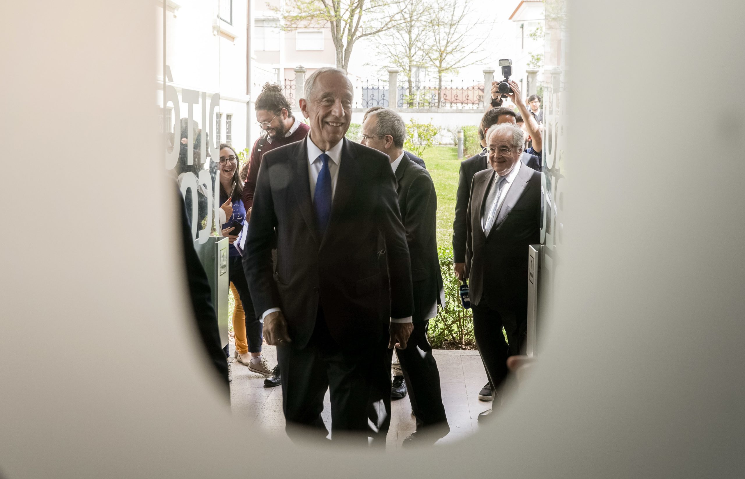 Marcelo apoia taxas europeias e admite novo referendo sobre regionalização