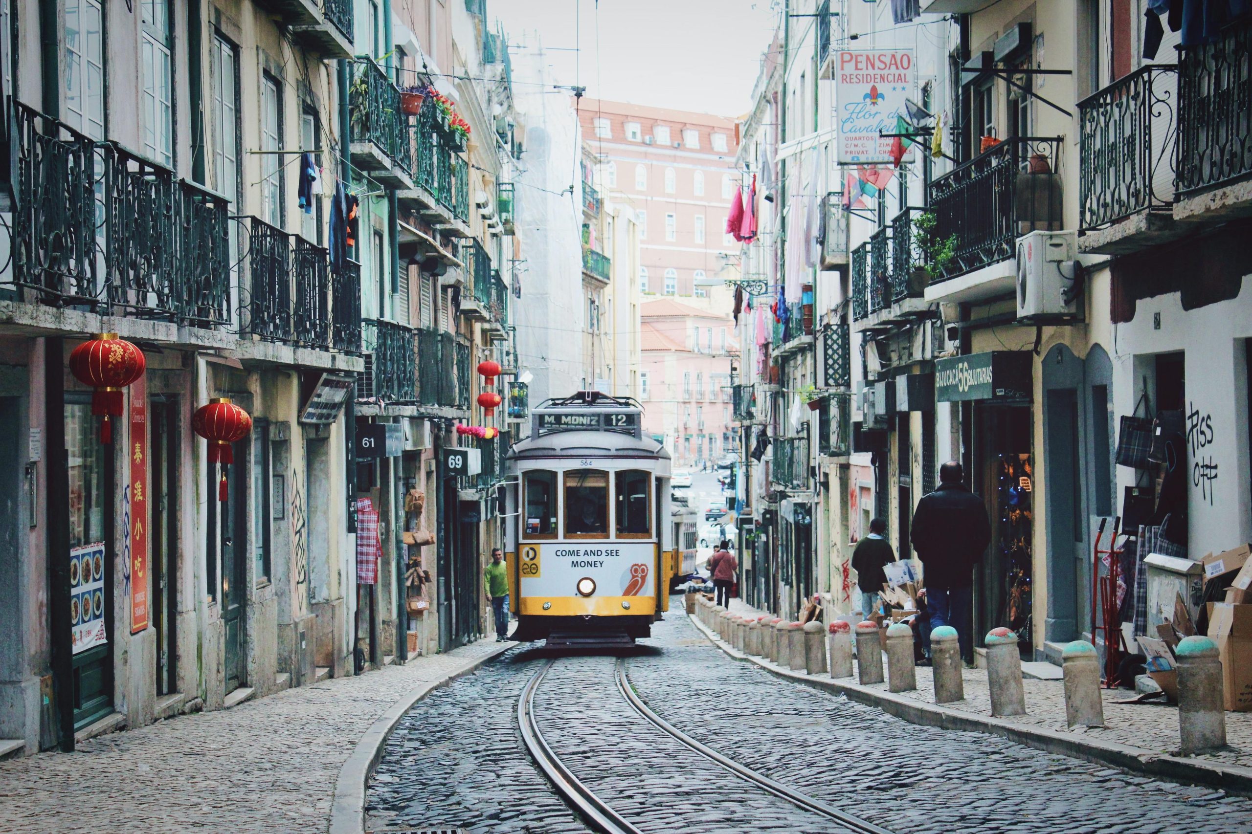 Não sabe o que fazer nesta quarta-feira? Que tal um passeio virtual por Lisboa ou uma conversa remotamente interessante?