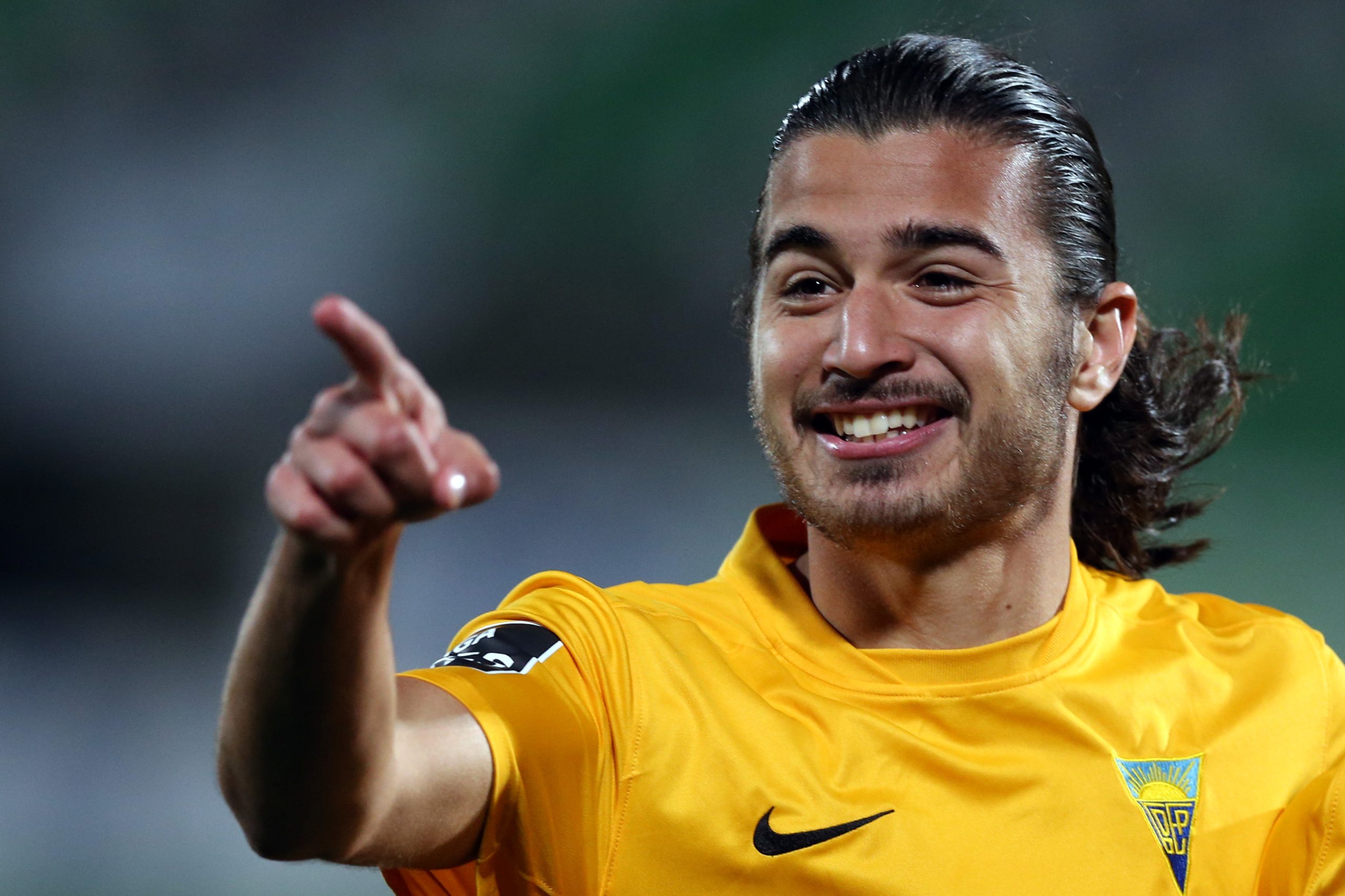 Oficial: Mattheus ‘leão’ até 2022 com cláusula de 60 milhões