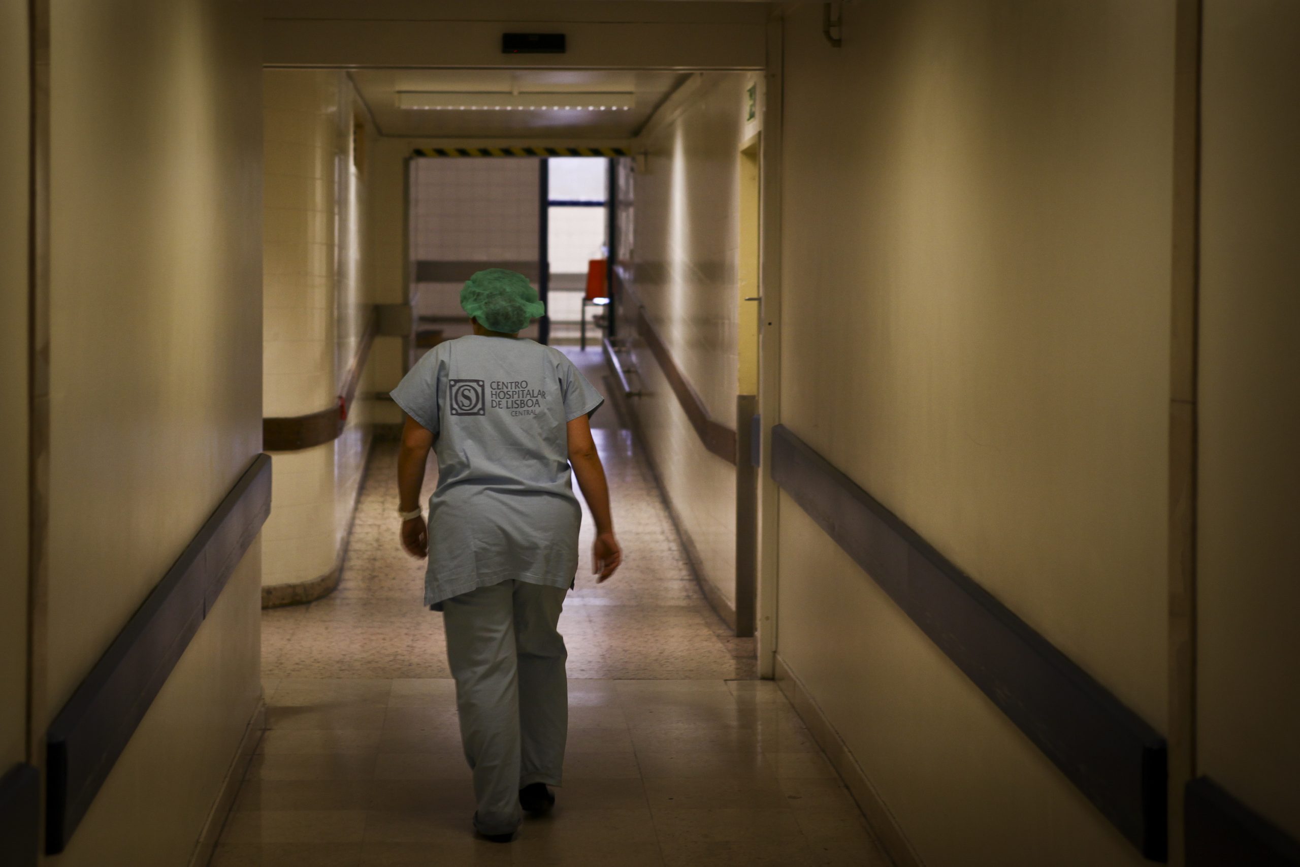 Federação Voluntariado em Saúde diz que pandemia fez recuar 50% de voluntários no apoio a doentes