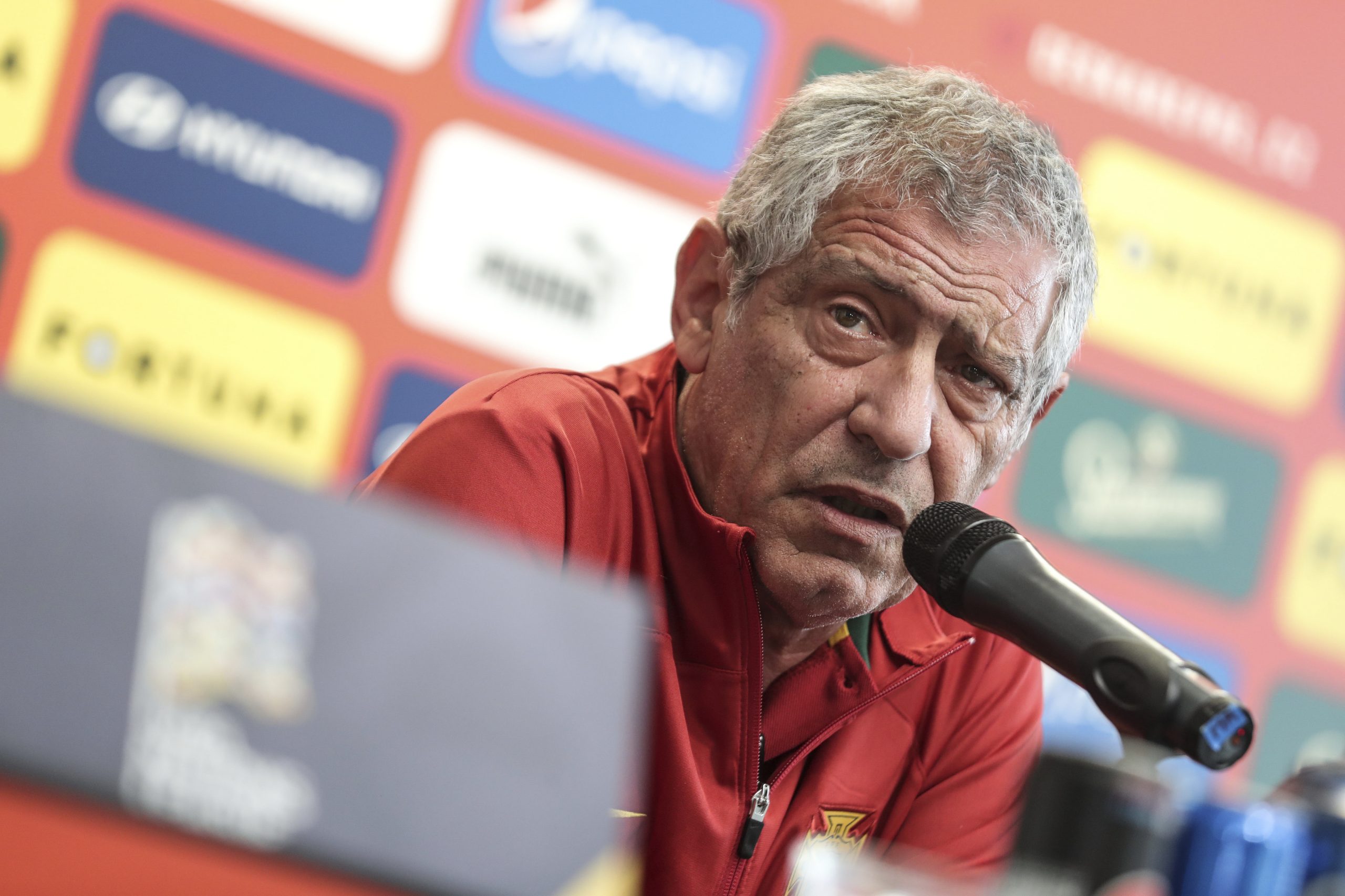 Com surpresas e, pela primeira vez, sem jogadores do Sporting. Estes são os 26 eleitos de Fernando Santos para o Mundial 2022 no Qatar