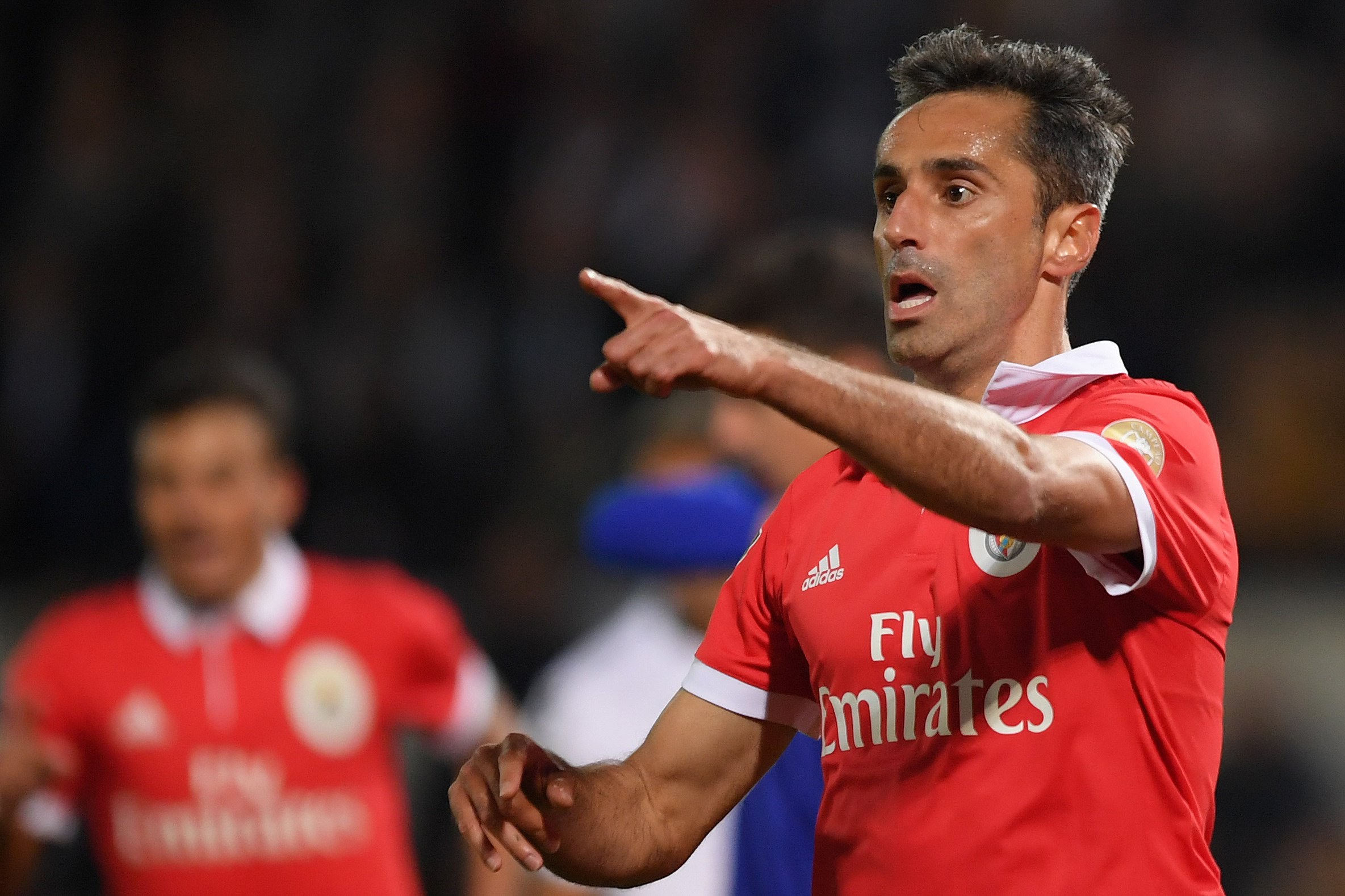 Jonas do Benfica eleito melhor jogador da Liga em outubro e novembro