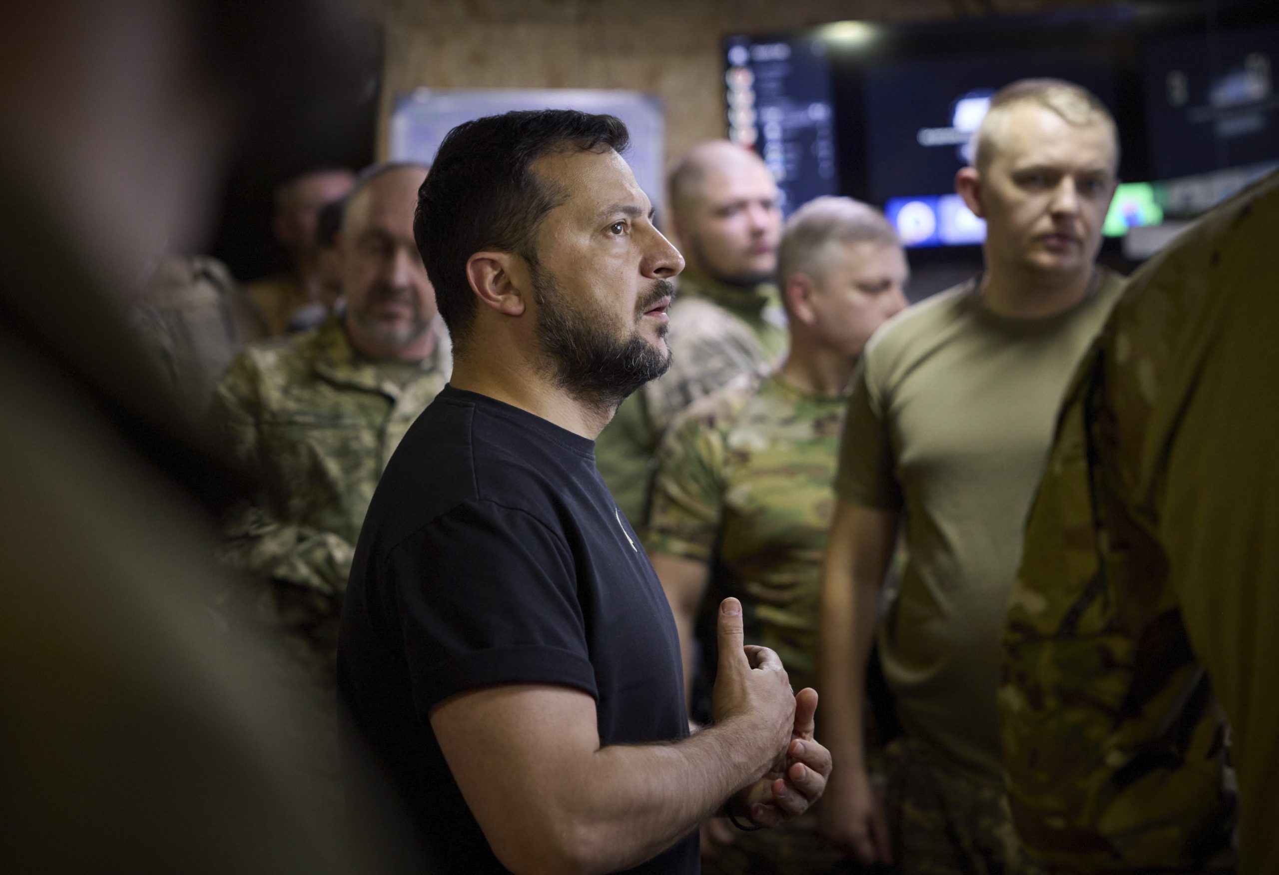 Zelensky garante que iniciativa se mantém com os ucranianos