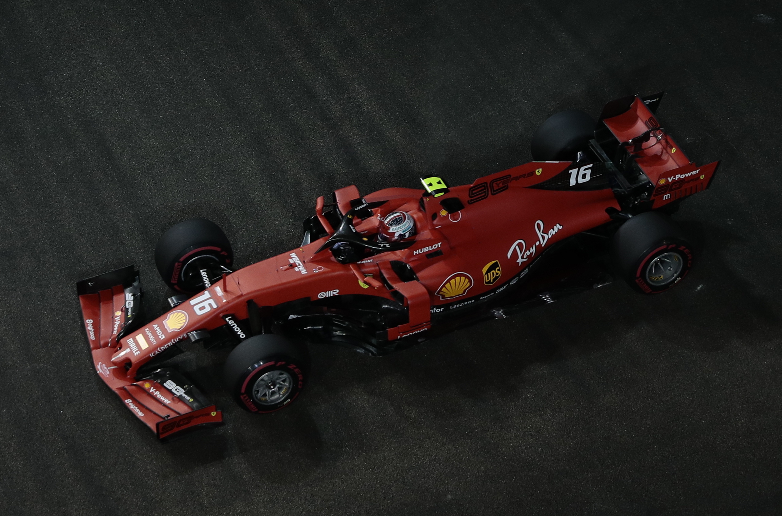 Leclerc conquista em Singapura terceira ‘pole’ seguida no Mundial de Fórmula 1