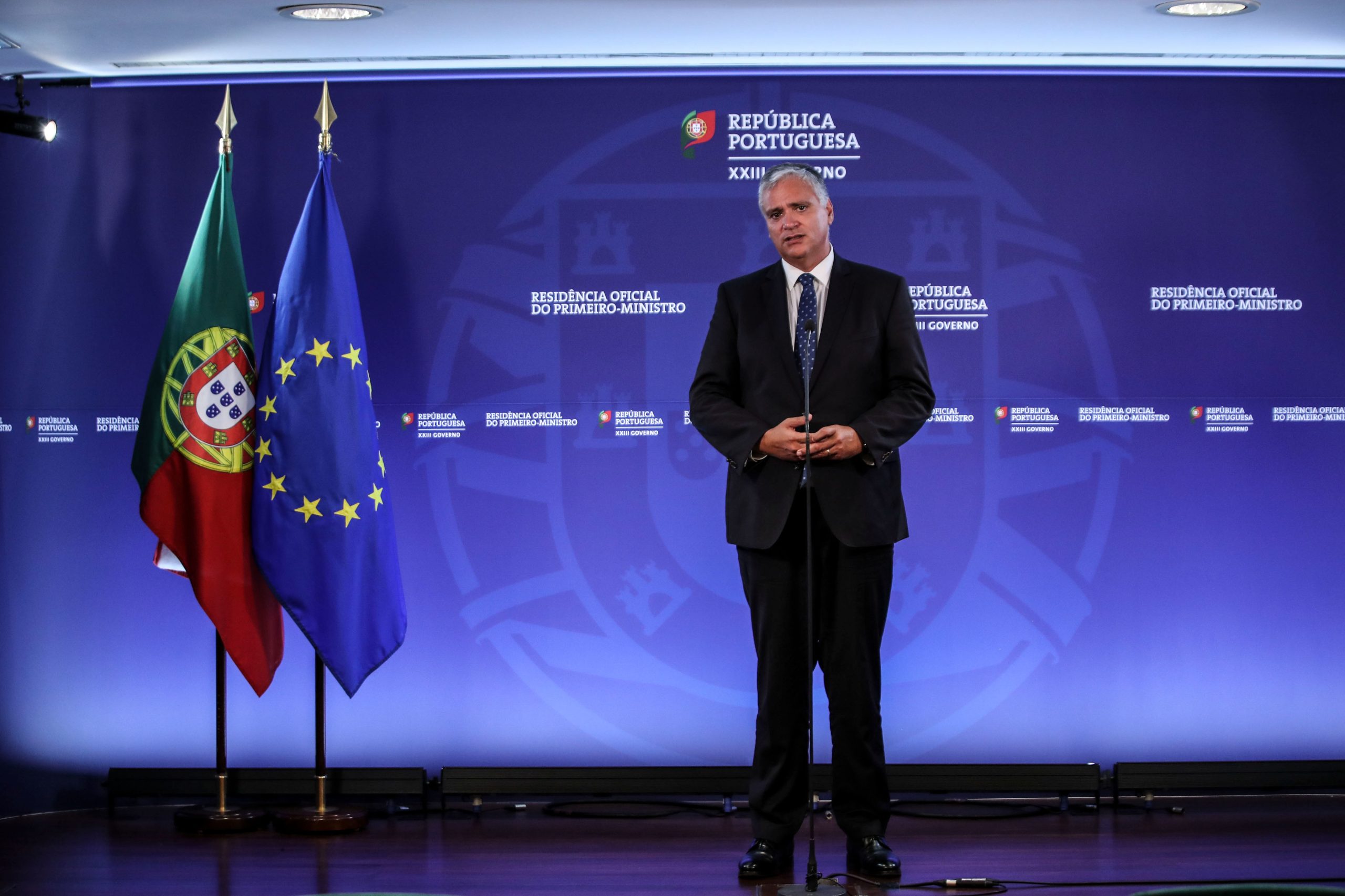 Marcelo condecora presidente do Comité das Regiões Europeu, Vasco Cordeiro