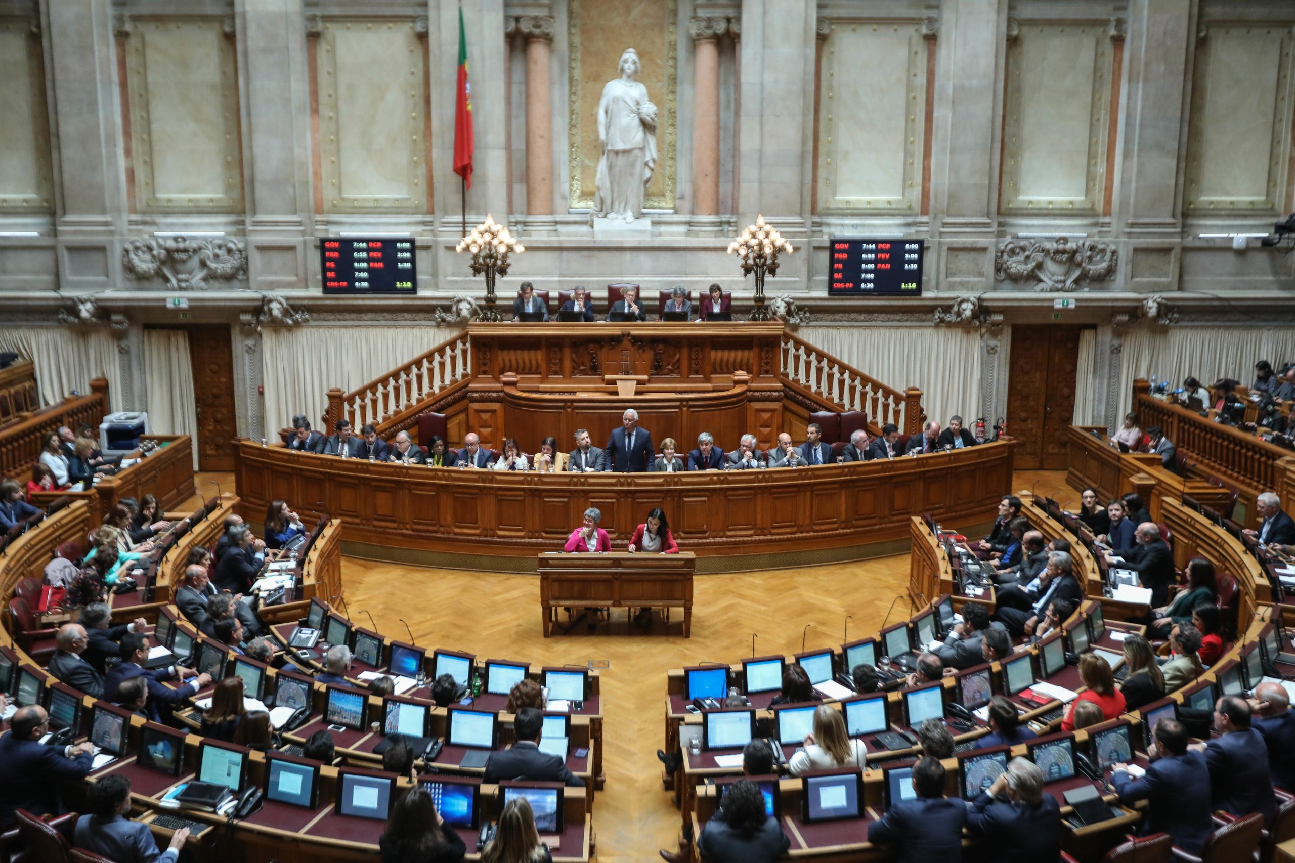 Eutanásia: Só um deputado falta à votação, Rui Silva do PSD