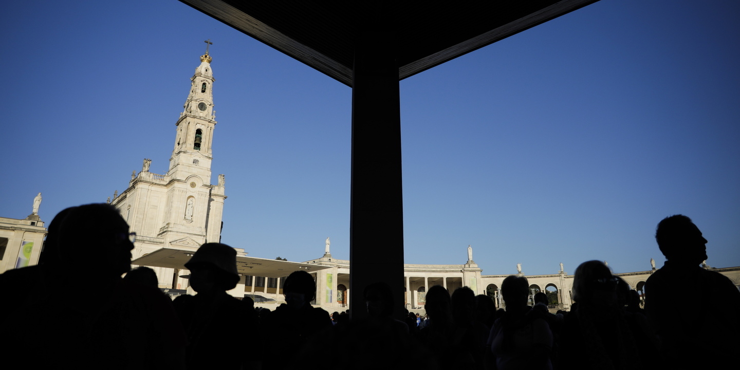 Lisboa faz peregrinação a Fátima com a paz entre as preocupações