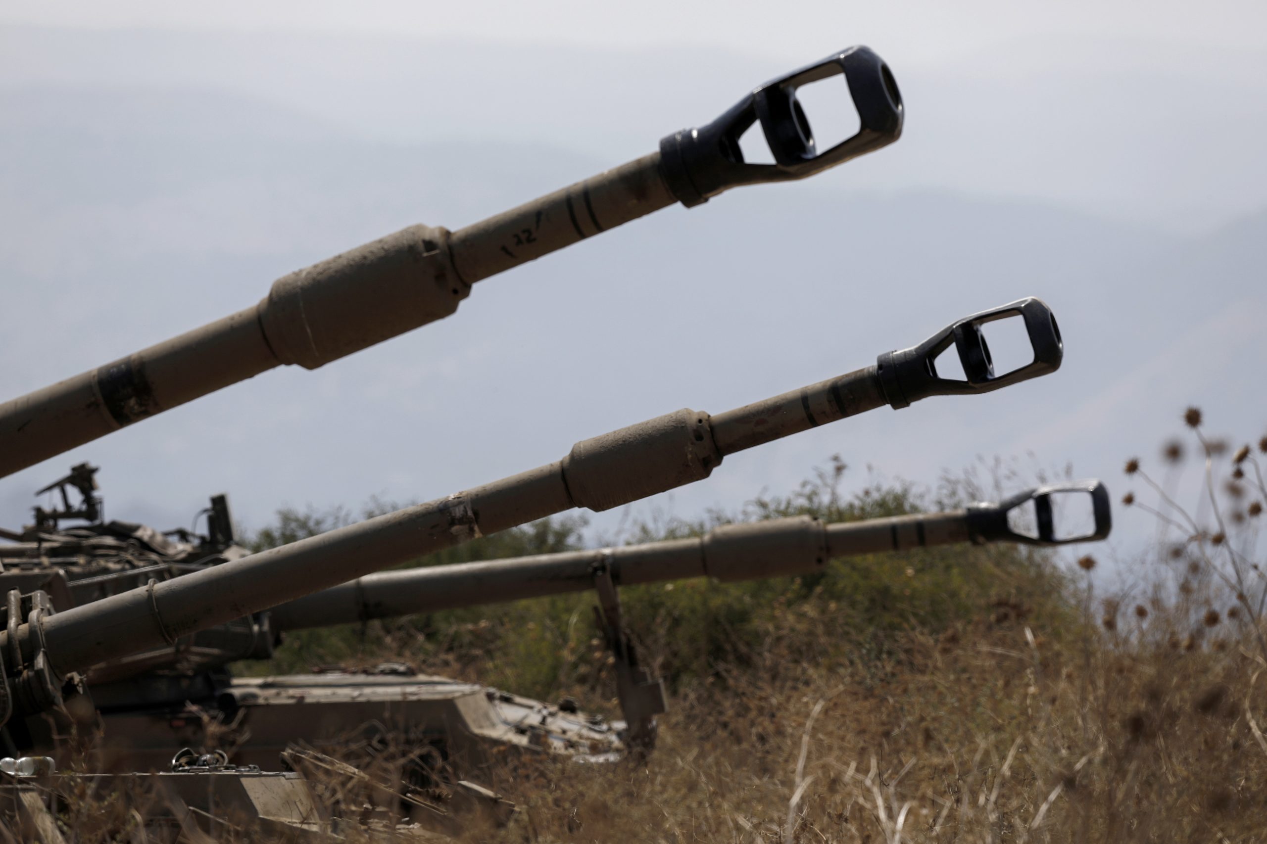 Israel e Hezbollah envolveram-se em troca de ataques com mísseis