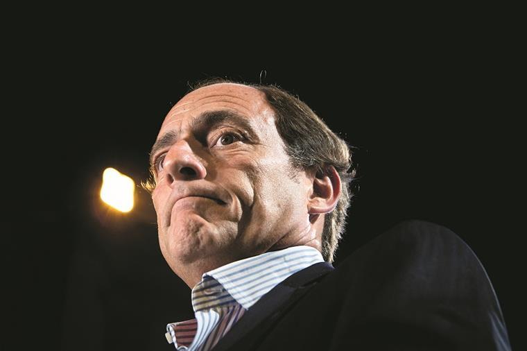 Paulo Portas e Marques Mendes falam sobre Europa na escola de quadros da Juventude Popular