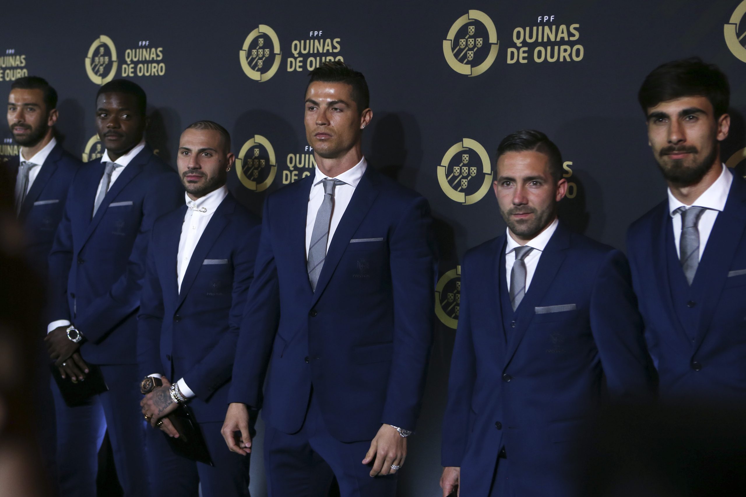 Perdeu a Gala das Quinas de Ouro? Reveja aqui todos os vencedores na noite em que o Ronaldo subiu três vezes ao palco