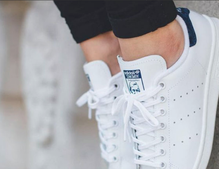 Adidas encerra lojas e aposta na duplicação das vendas ‘online’