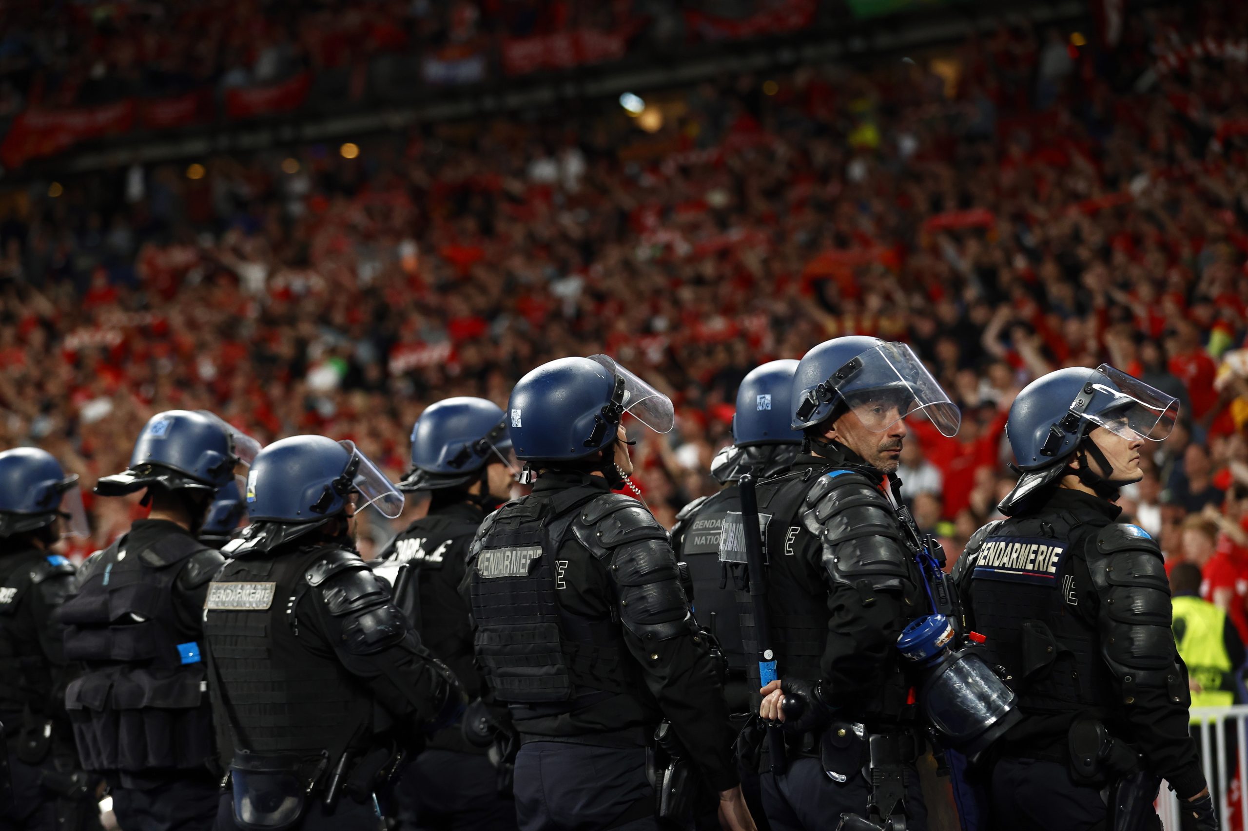 UEFA compensa adeptos do Liverpool pelo caos da final da ‘Champions’ de Paris