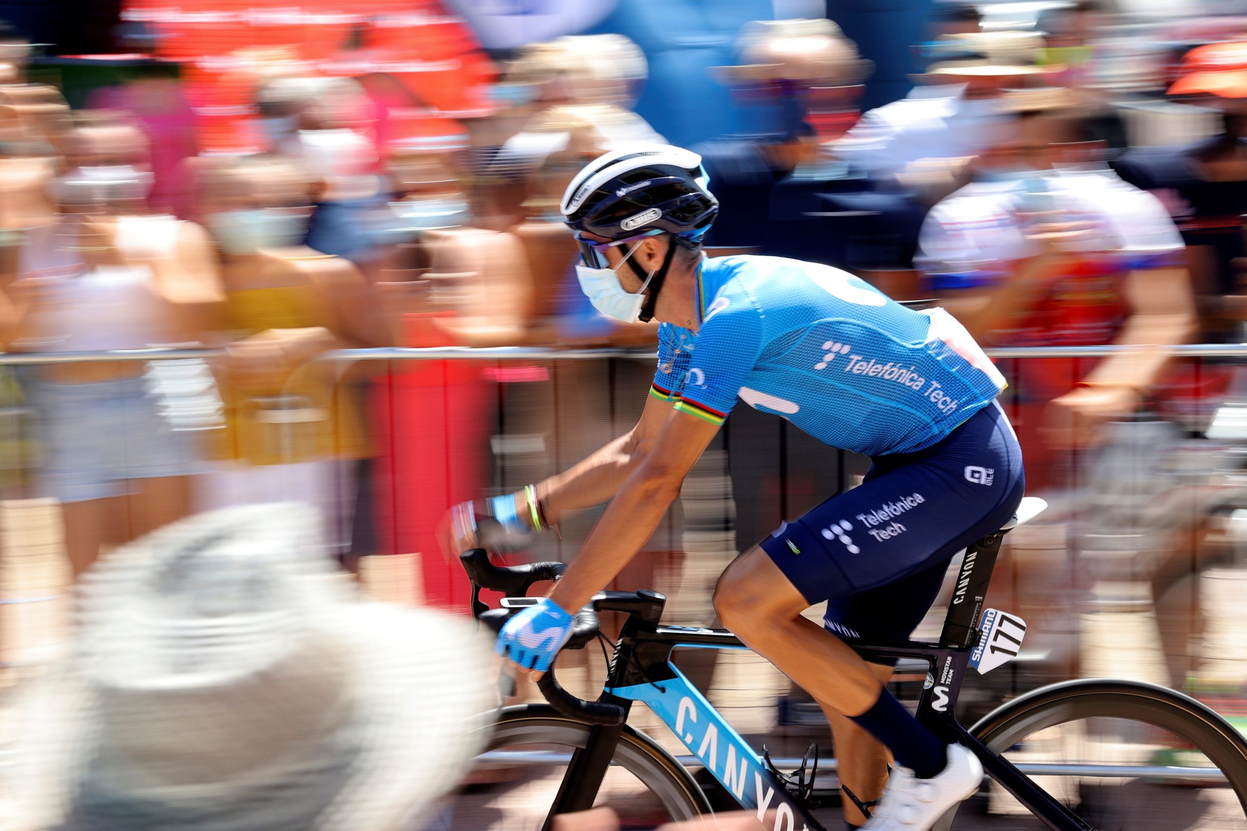 Vuelta: Alejandro Valverde desiste após queda