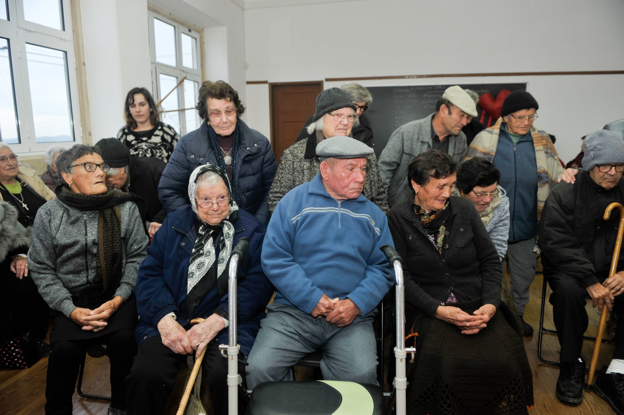 Mais de 400.000 idosos em risco de pobreza em Portugal