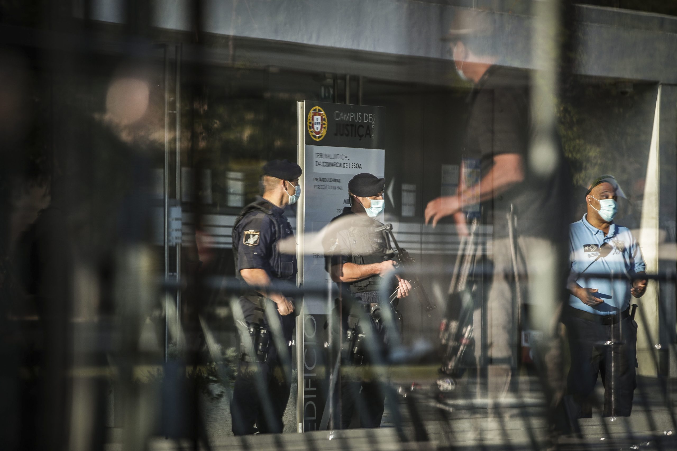Rui Pinto: Como o início do julgamento pareceu, ao nível da operação policial, um filme de ação