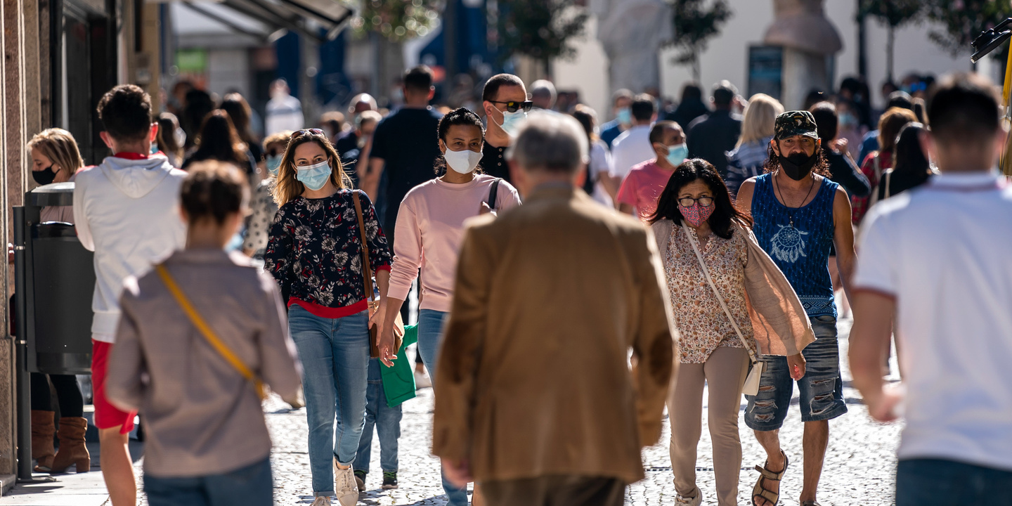 Autárquicas: Campanha ainda em modo ‘covid’, com máscaras, gel e aposta no ar livre
