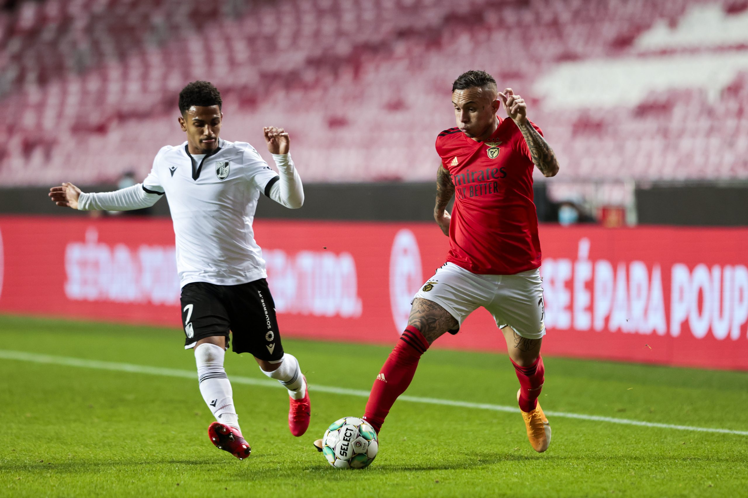 Vitória de Guimarães renova com Marcus Edwards até 2024