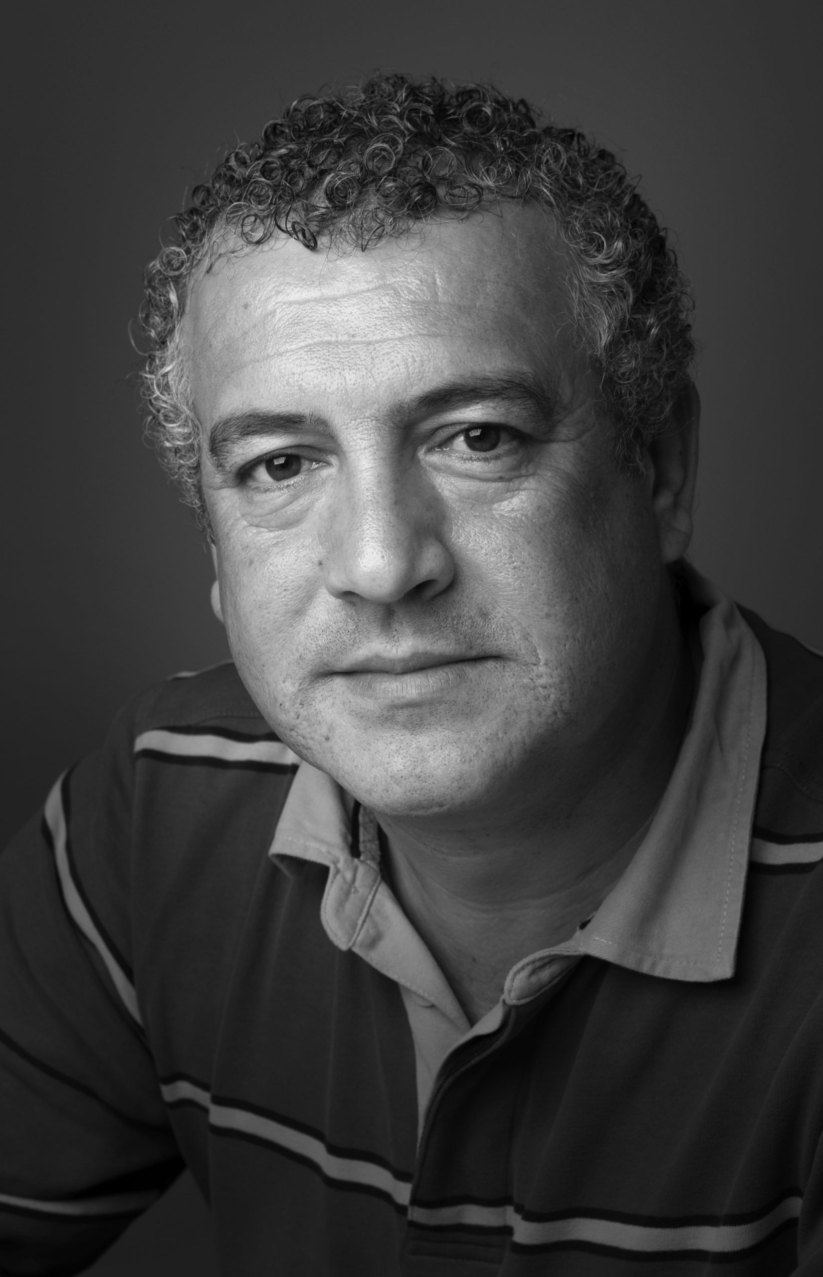 José Carlos Costa Barros vence Prémio LeYa, com a obra “As Pessoas Invisíveis”